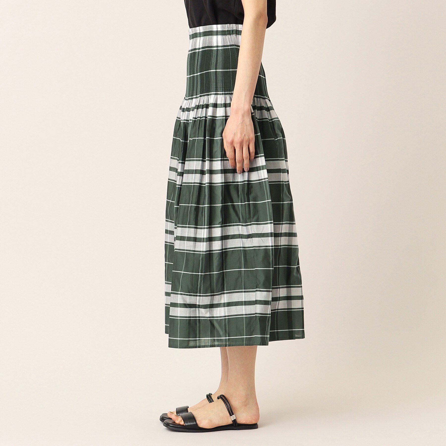 Dessin「【ウエストゴム・洗える】リバーシブルシャーリングスカート」|スカート|