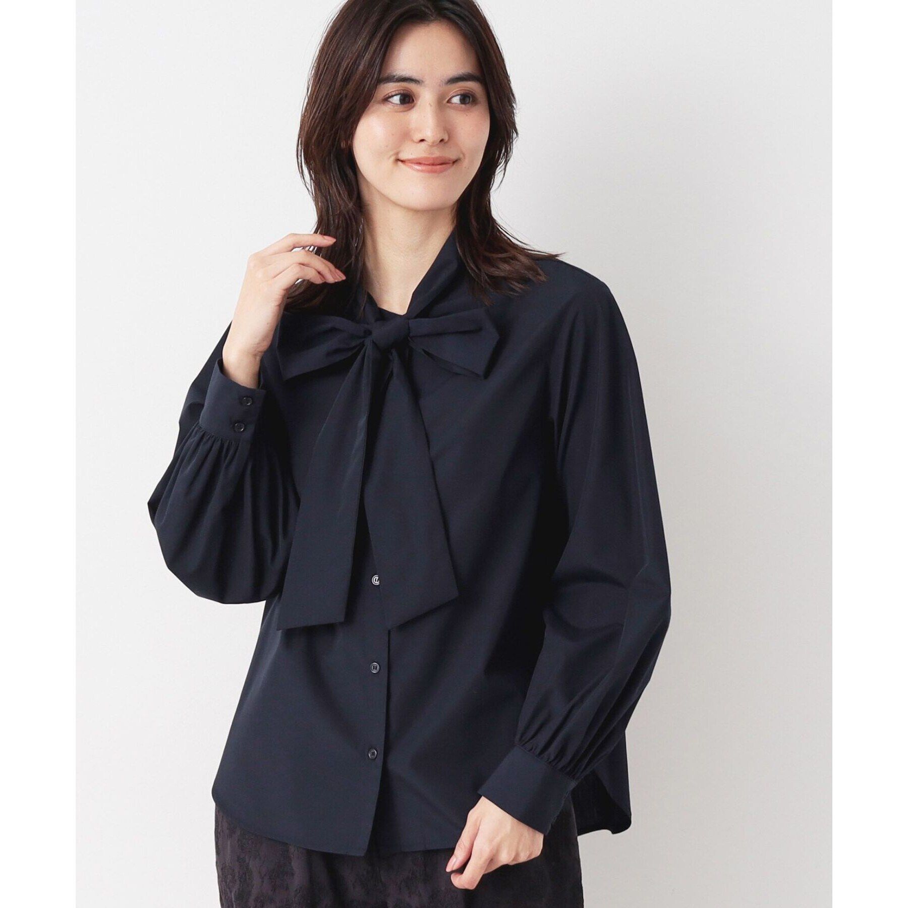 Dessin「【入卒/セレモニー/洗える】ボウタイリボンブラウス」|シャツ・ブラウス|ネイビー(094)
