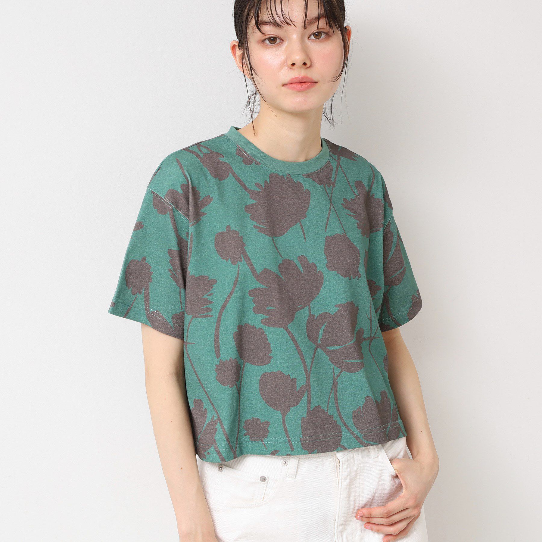 Dessin「【リンクコーデ・洗える】フラワープリントTシャツ」|Tシャツ・カットソー|