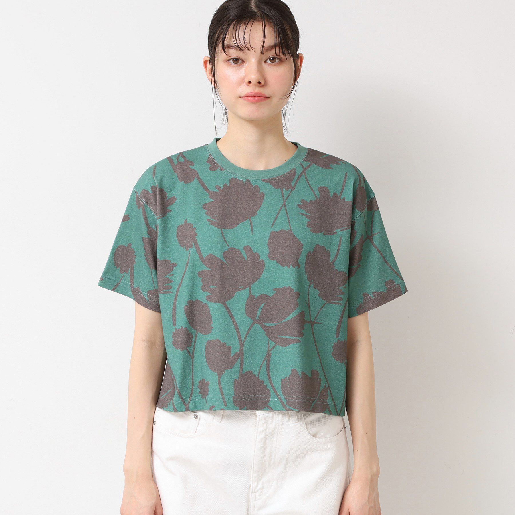 Dessin「【リンクコーデ・洗える】フラワープリントTシャツ」|Tシャツ・カットソー|