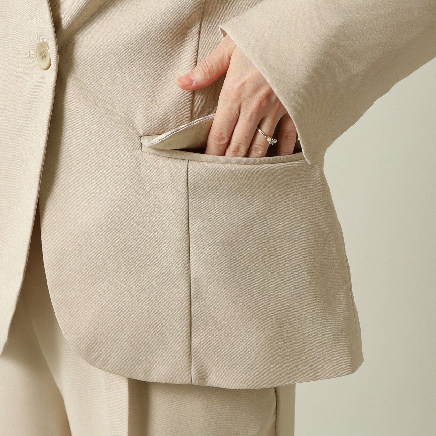 ITS&rsquo;DEMO「【通勤／手洗い可／吸水速乾】ツイルノーカラージャケット」|ノーカラージャケット|