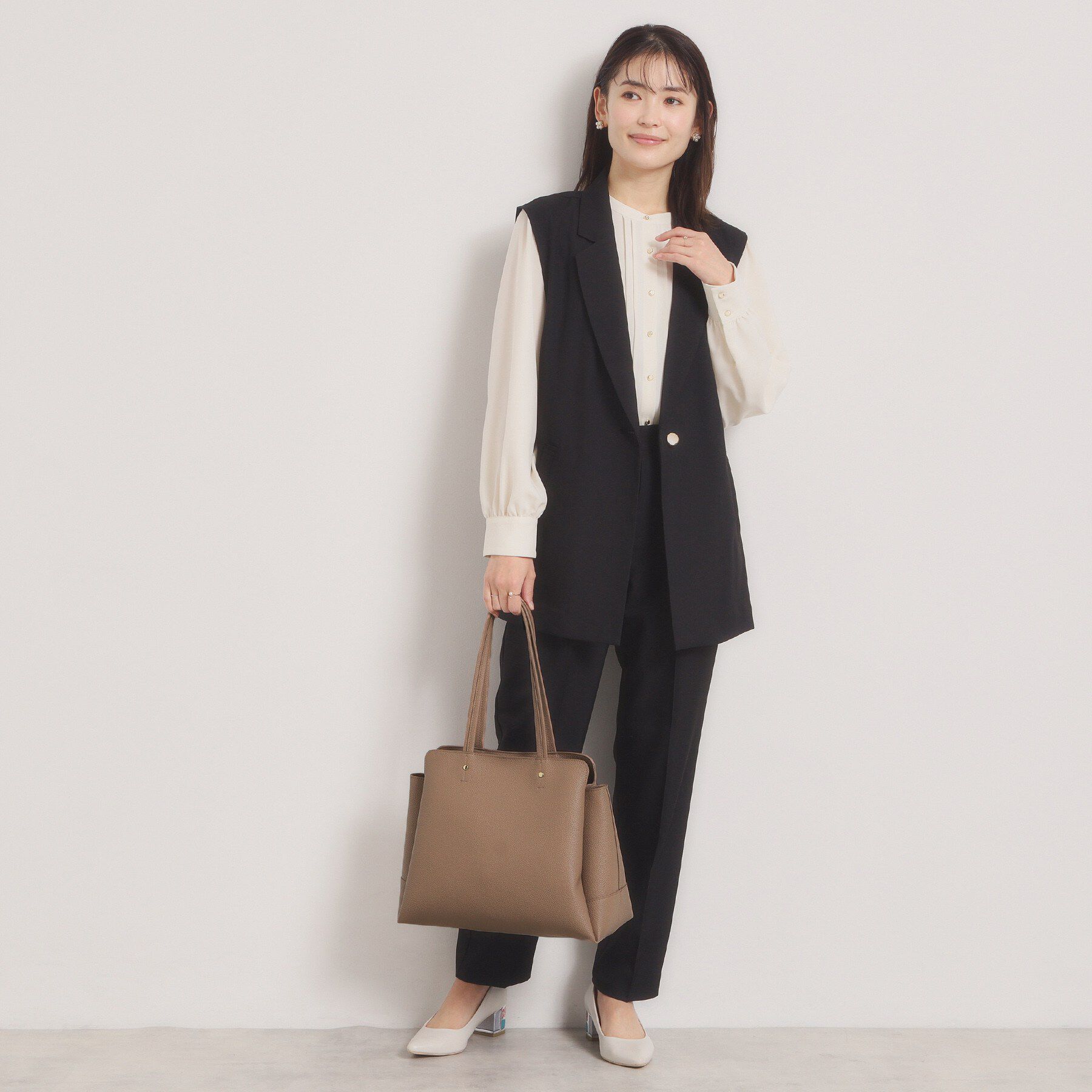 ITS&rsquo;DEMO「＜楽もち＞軽量PU三層A4トート」|トートバッグ|