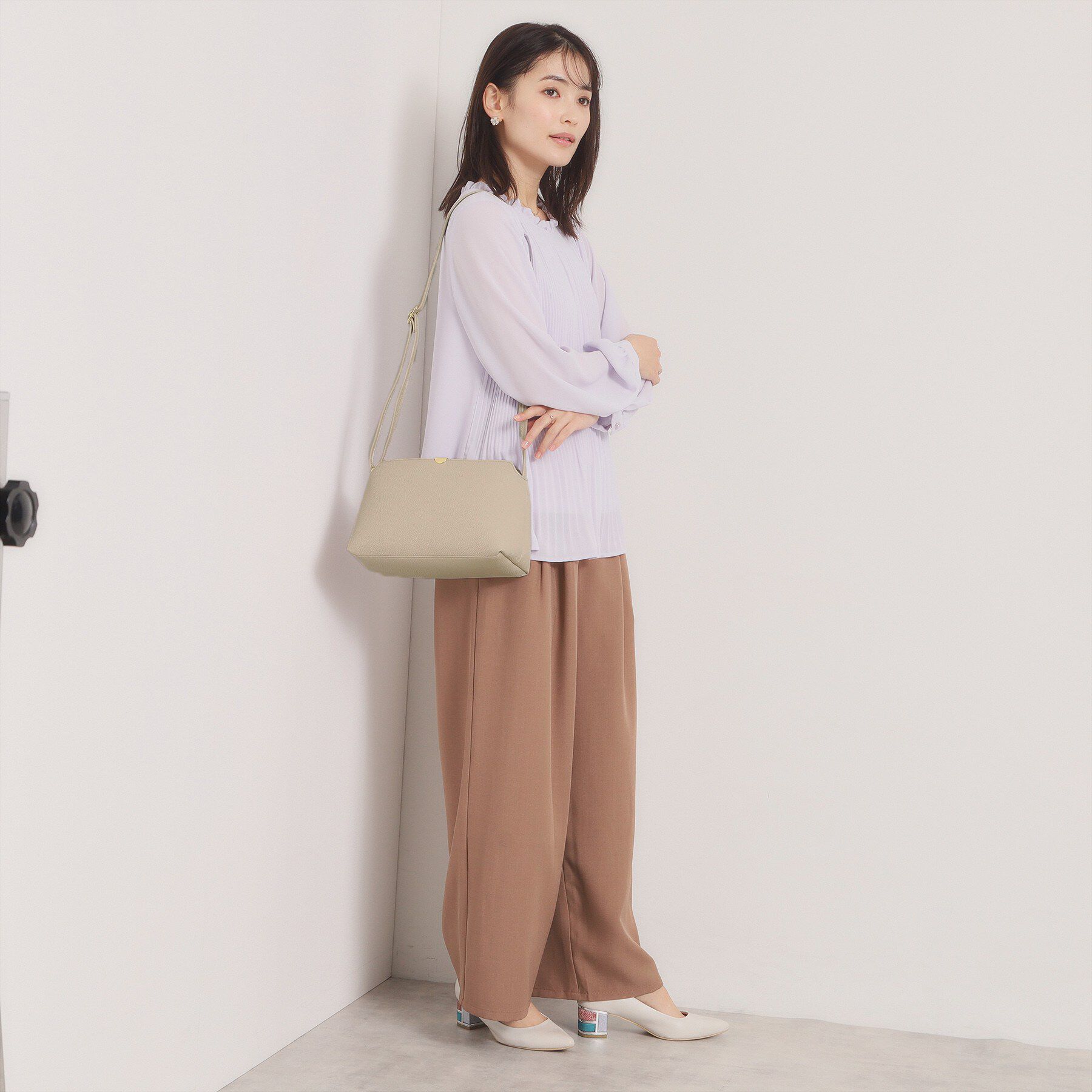 ITS&rsquo;DEMO「＜楽もち＞軽量PU横型ミニショルダー」|ショルダー・メッセンジャー|