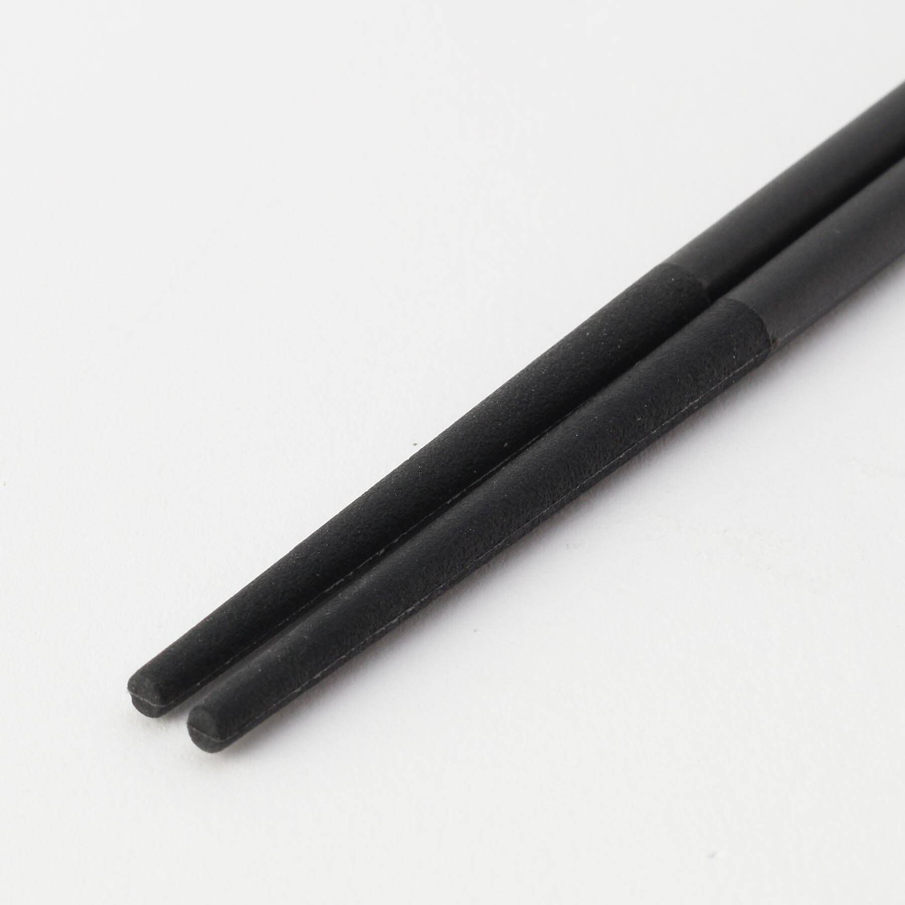 212 KITCHEN STORE「しっかり つかめる シリコン菜箸 BK ＜CASUAL PRODUCT カジュアルプロダクト＞」|食器・キッチングッズ|