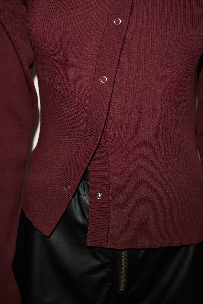 SLY「ONE SHOULDER SLANT BUTTON トップス」|ニット・セーター|