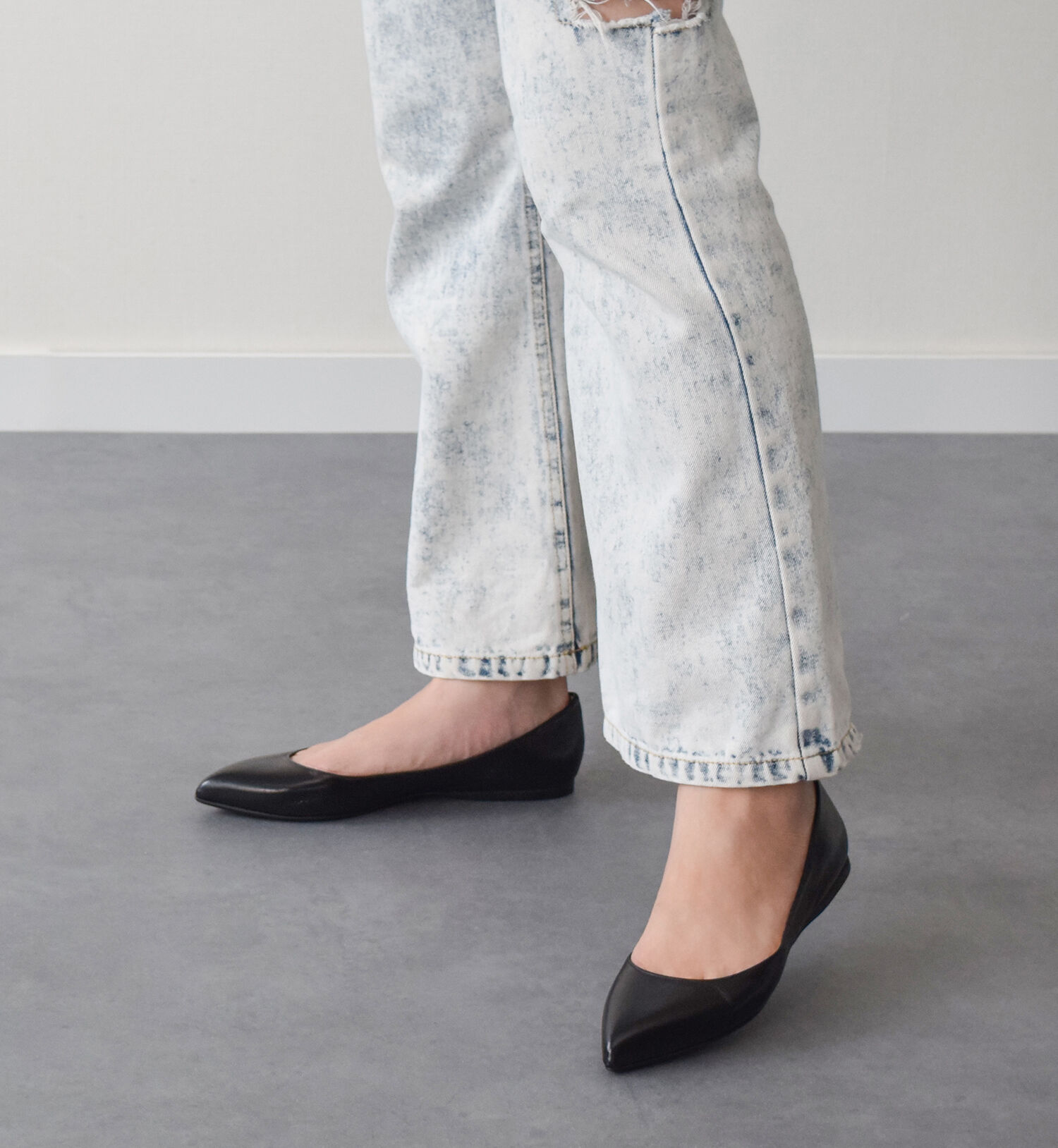 FABIO RUSCONI 「【FABIO RUSCONI】ポインテッドトウフラットパンプス」|パンプス|BL