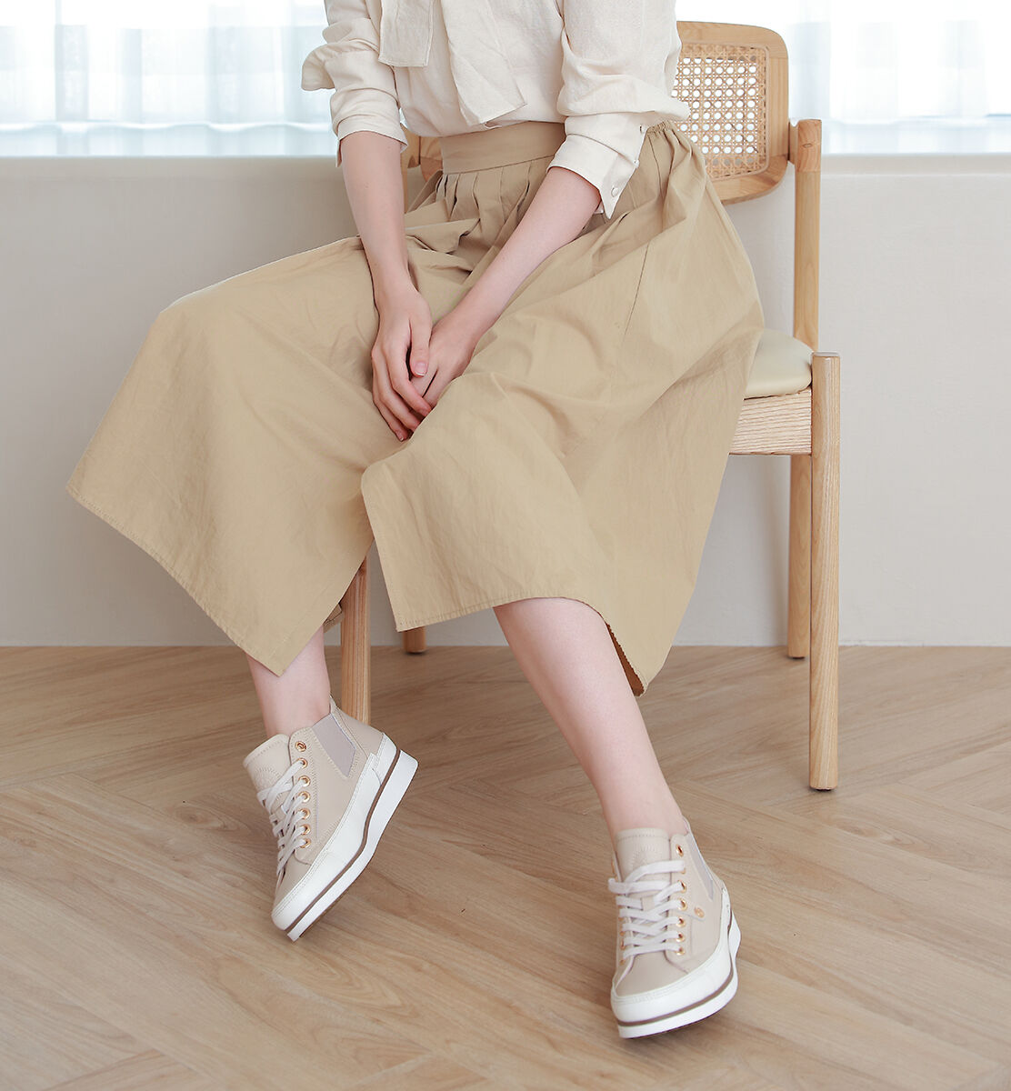 IMPORT SELECT「【bussola】撥水サイドゴアミドルカットスニーカー」|スニーカー|