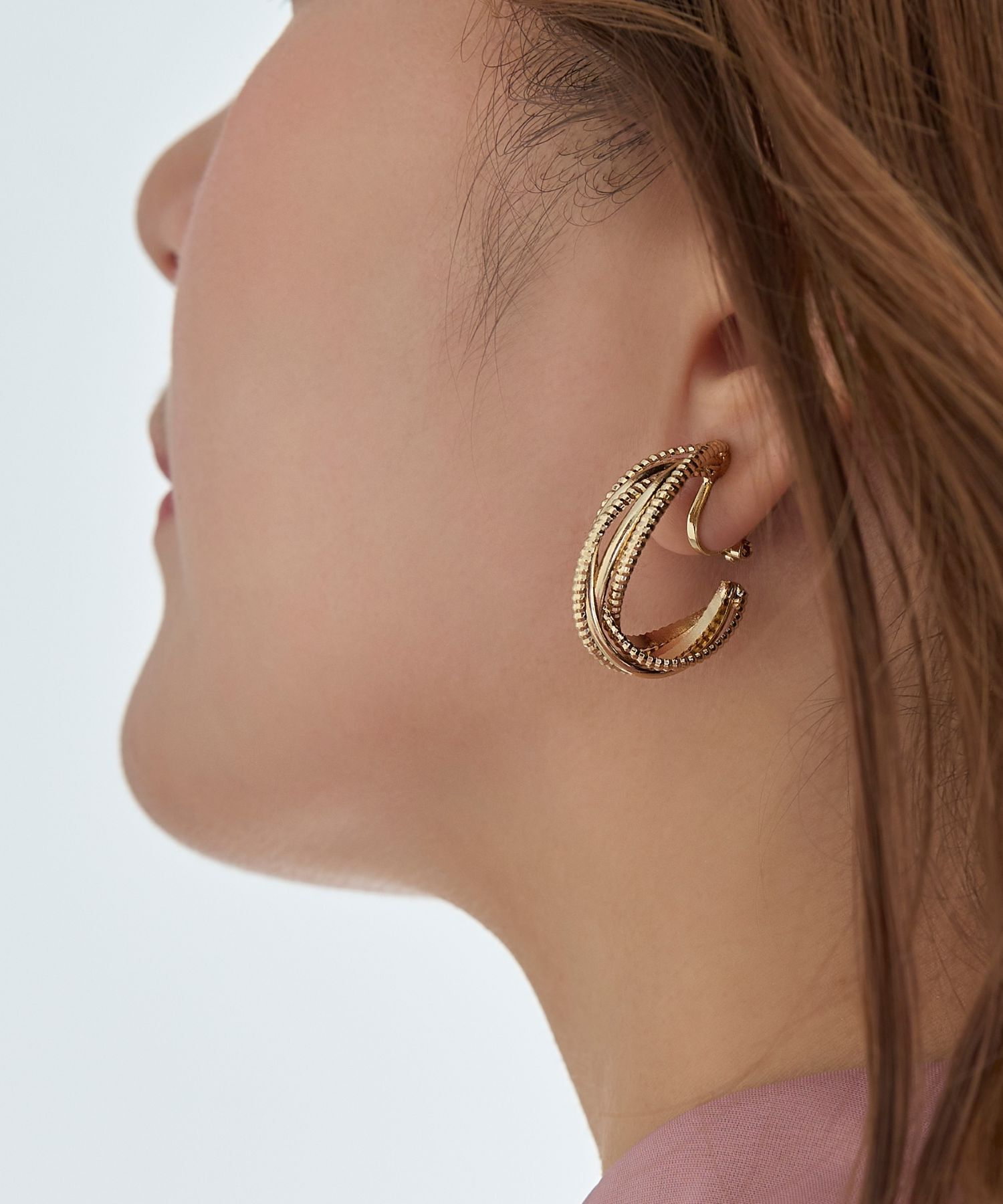 Phoebe「フォールドオーバーイヤリング　ゴールド」|イヤリング|