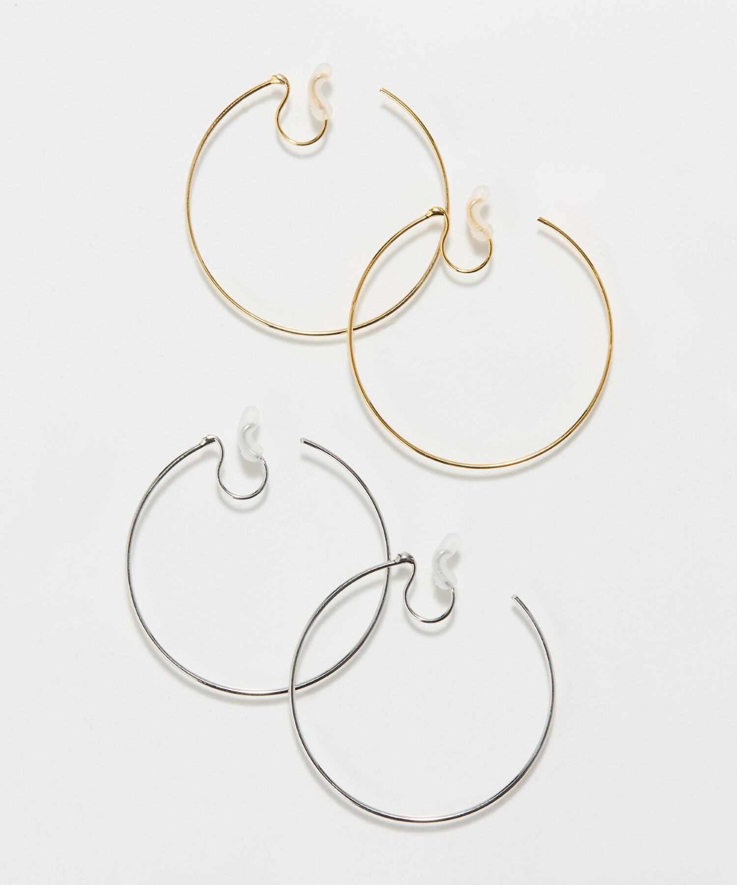 Phoebe「【痛くないシリーズ】ファセットスリムフープライトフィットイヤリング　ゴールド」|イヤリング|