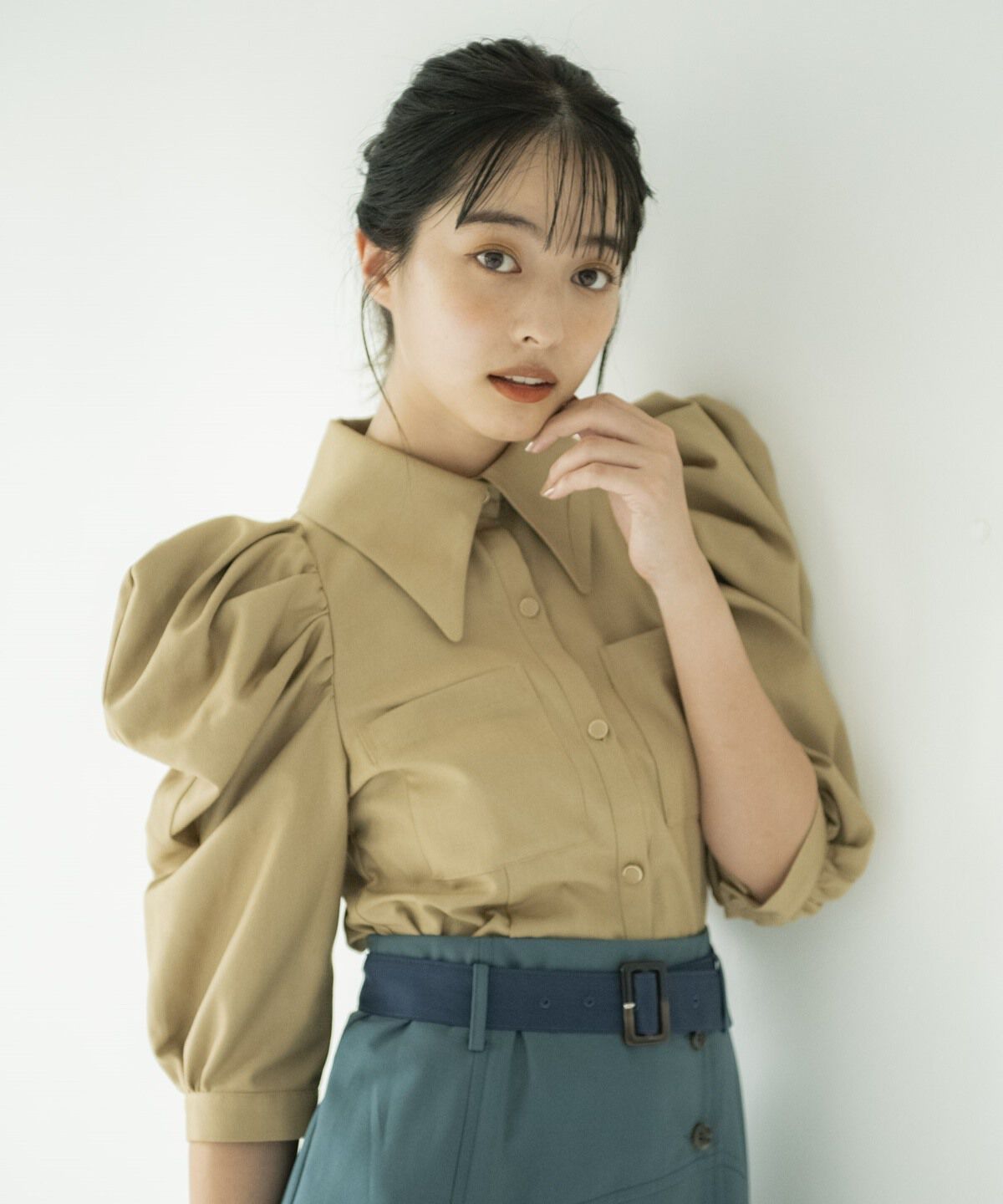 REDYAZEL「パワーショルダー襟付きブラウス」|シャツ・ブラウス|