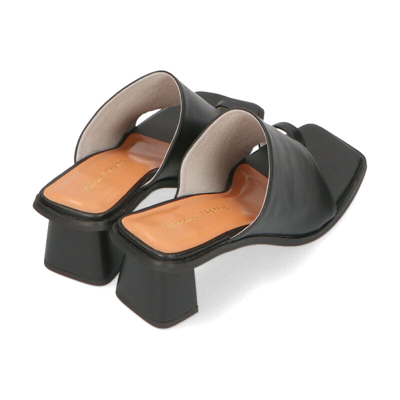 ORiental TRaffic「【アウトレット価格】変形ヒール甲深トングサンダル/31252 トング サンダル 人気 トレンド」|サンダル|