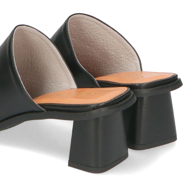 ORiental TRaffic「【アウトレット価格】変形ヒール甲深トングサンダル/31252 トング サンダル 人気 トレンド」|サンダル|