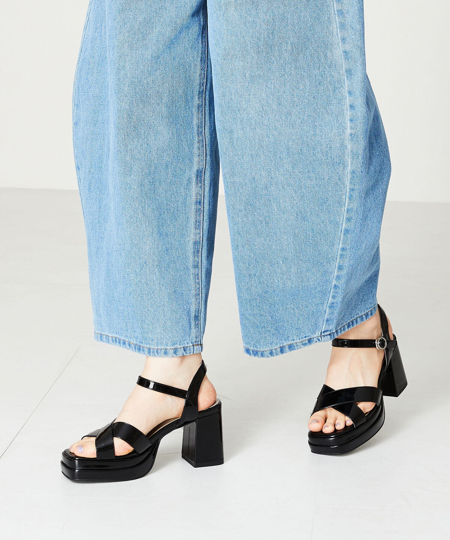 ORiental TRaffic「プラットフォームクロスベルトサンダル/41214」|サンダル|