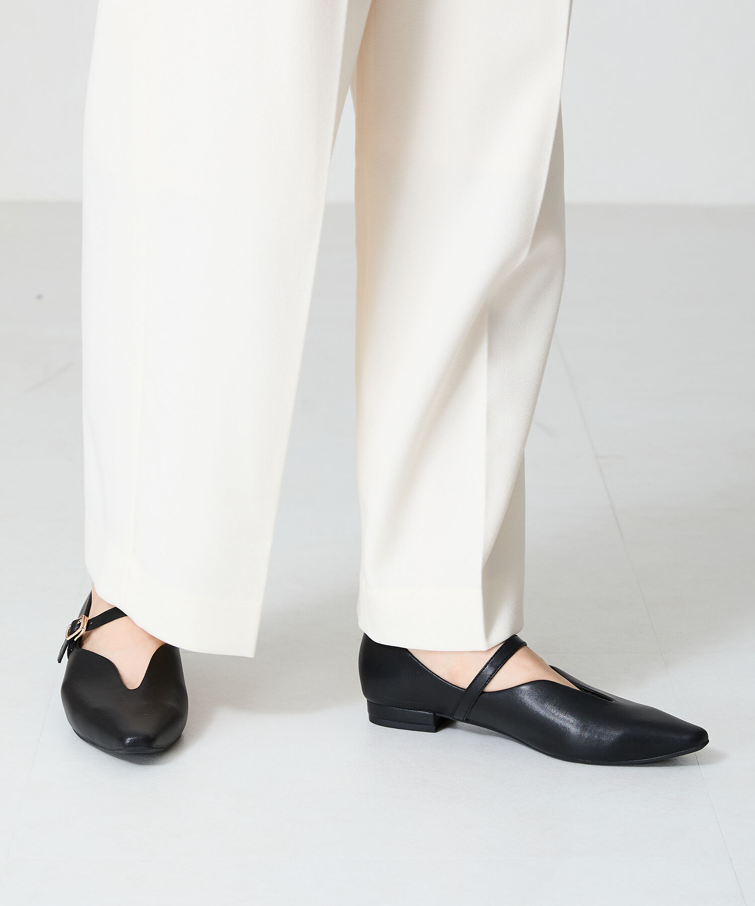 ORiental TRaffic「【WEB限定】ベルト デザイン フラットパンプス /45302  ベーシック  シンプル ストラップパンプス」|パンプス|