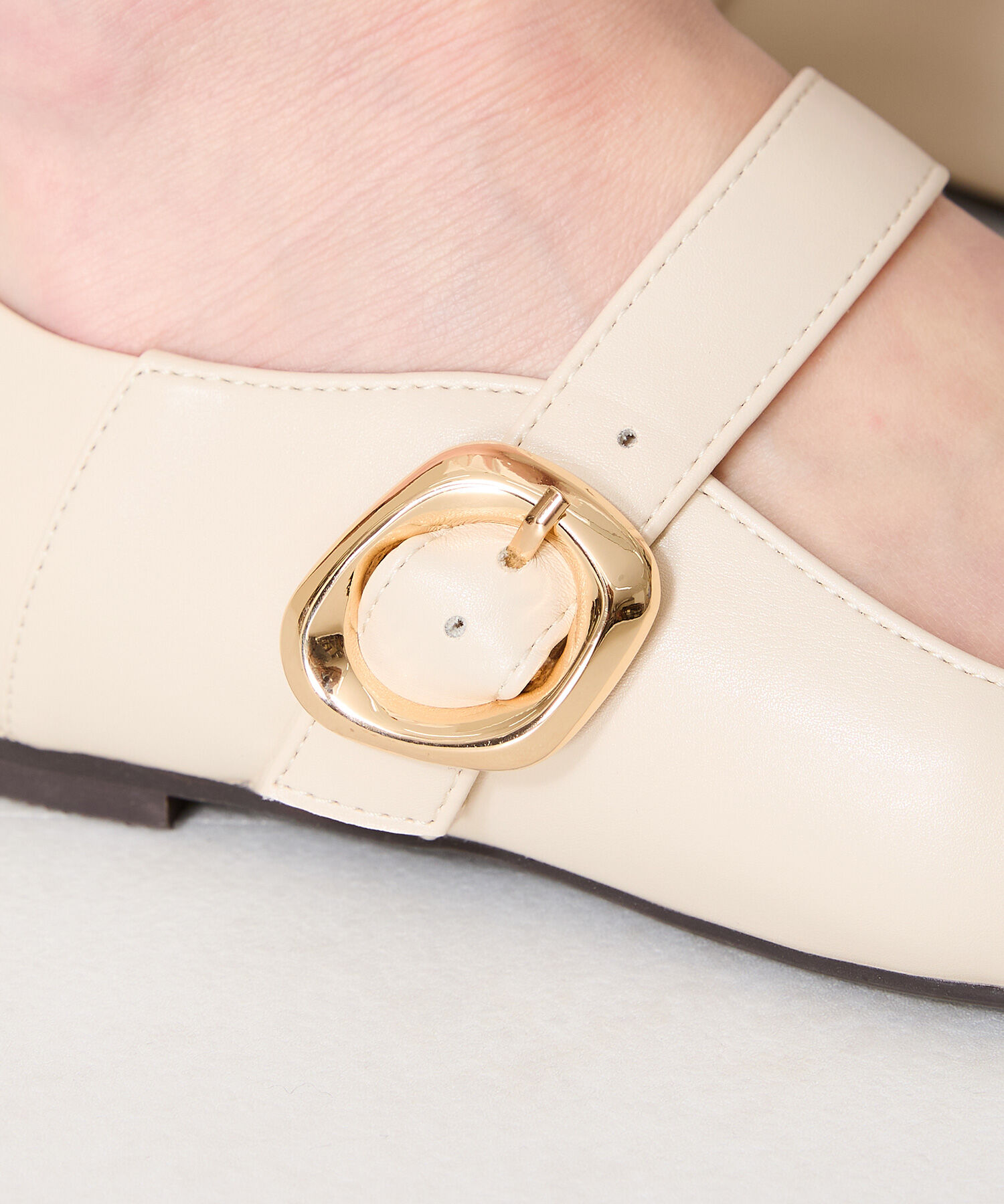 WA Oriental TRaffic「柔らか ストラップ フラット パンプス /52104 フィット クッション」|パンプス|