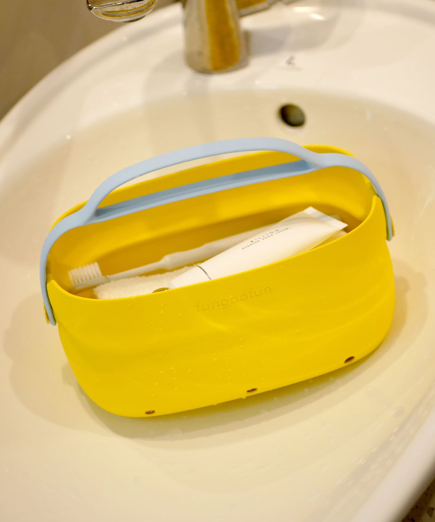 fungoofun「【WEB限定】EVA2in1マルチポーチ/G-0014 人気 トレンド 売れてる 柔らかい」|ハンドバッグ|