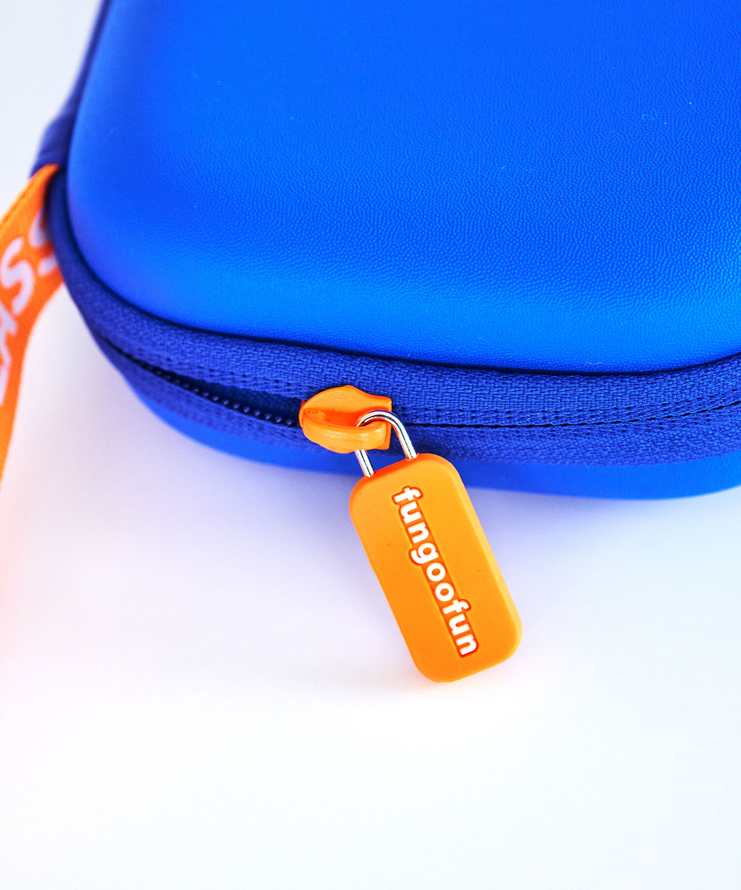 fungoofun「【WEB限定】EVAゲーム機ケース/G-0023」|ハンドバッグ|