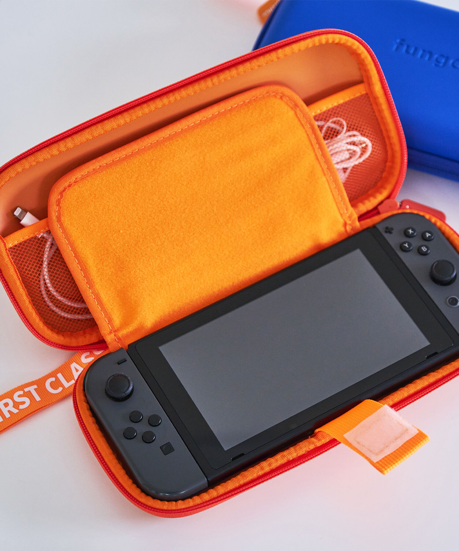 fungoofun「【WEB限定】EVAゲーム機ケース/G-0023」|ハンドバッグ|