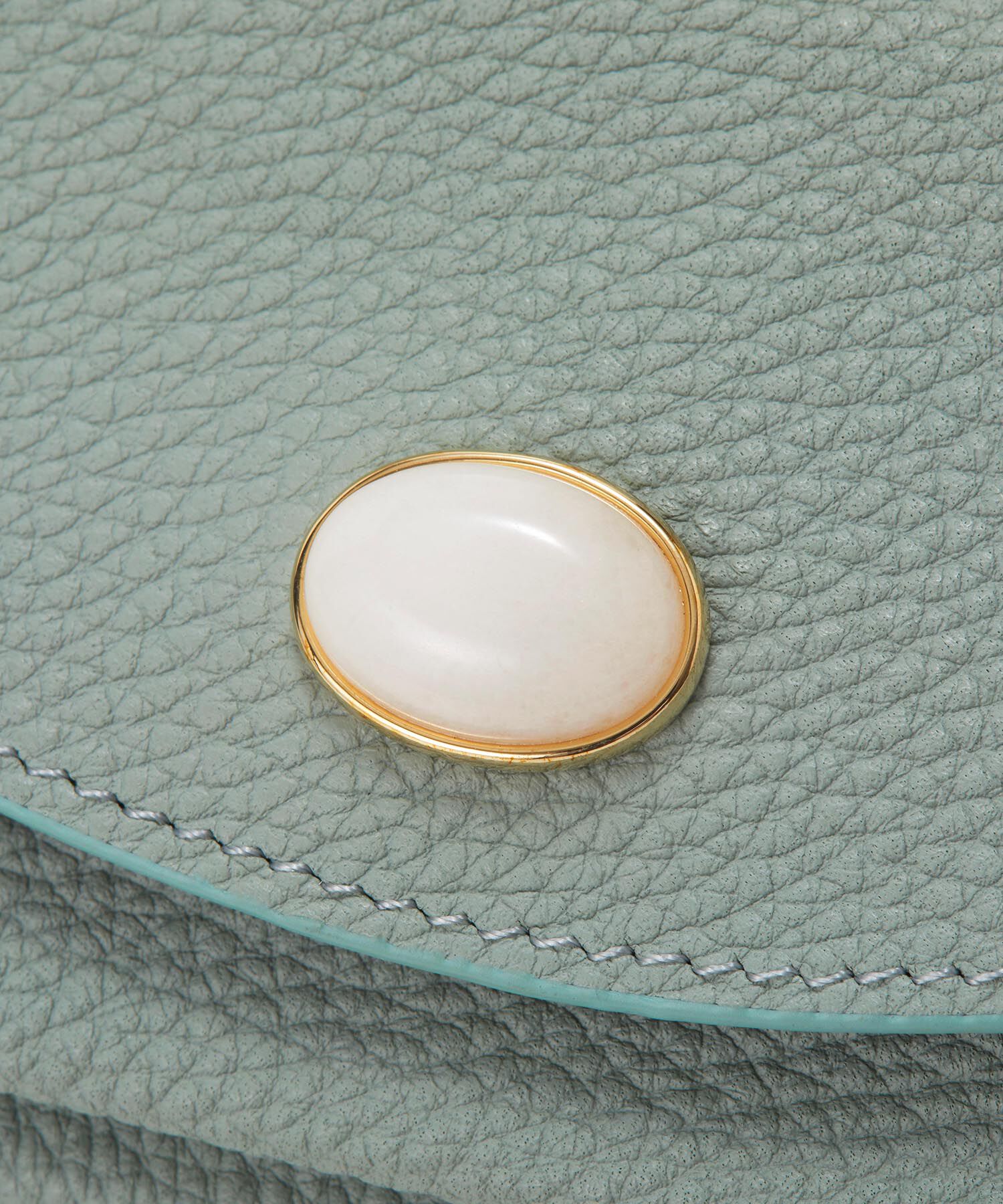 TOPKAPI 「【TOPKAPI】 gemdrops ジェムドロップ  ミニエンボスレザー 天然石 モバイルケース（i phone13) 」|モバイルケース|