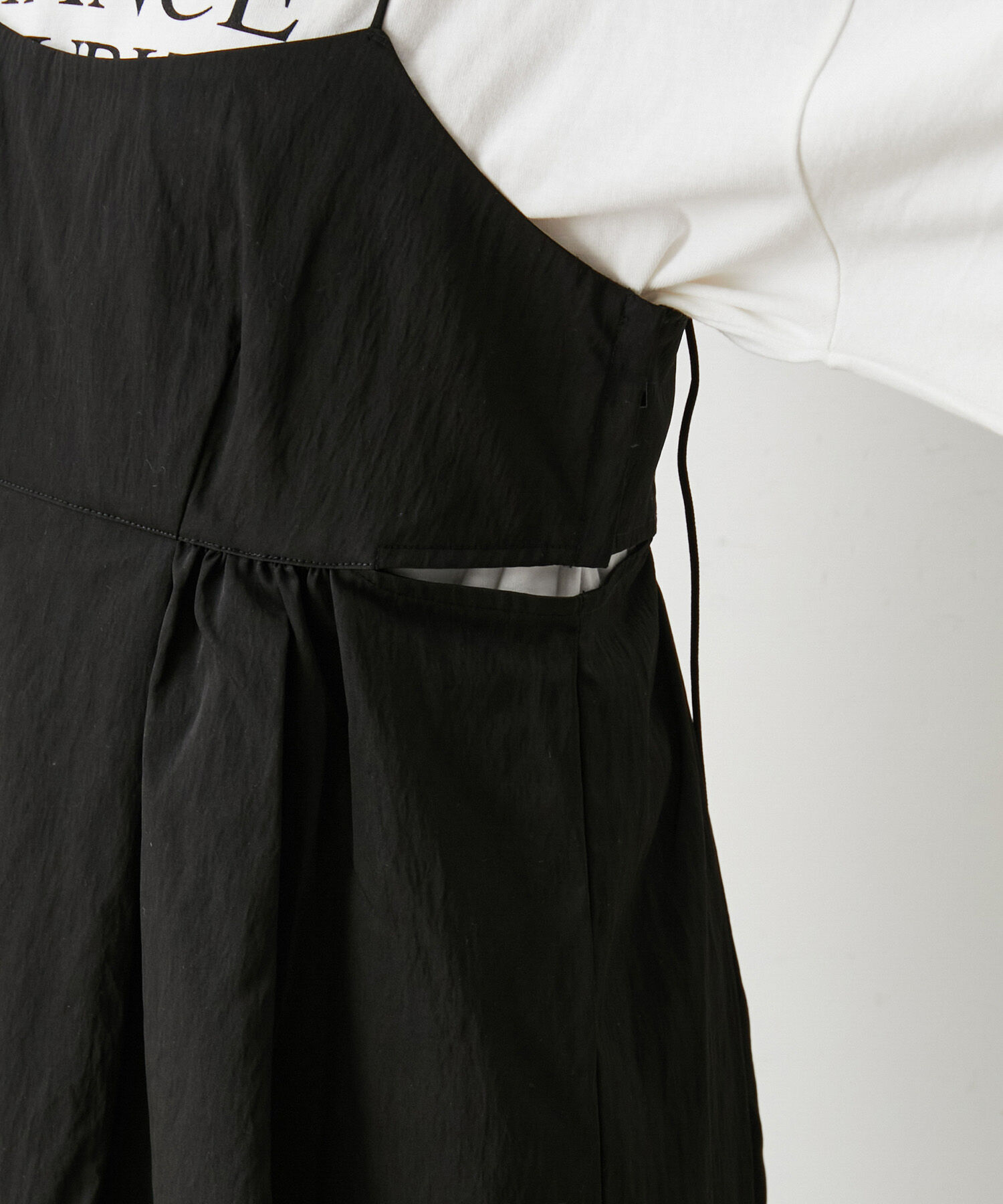 VIS「【洗える】サイド開きロングキャミワンピース」|ワンピース|