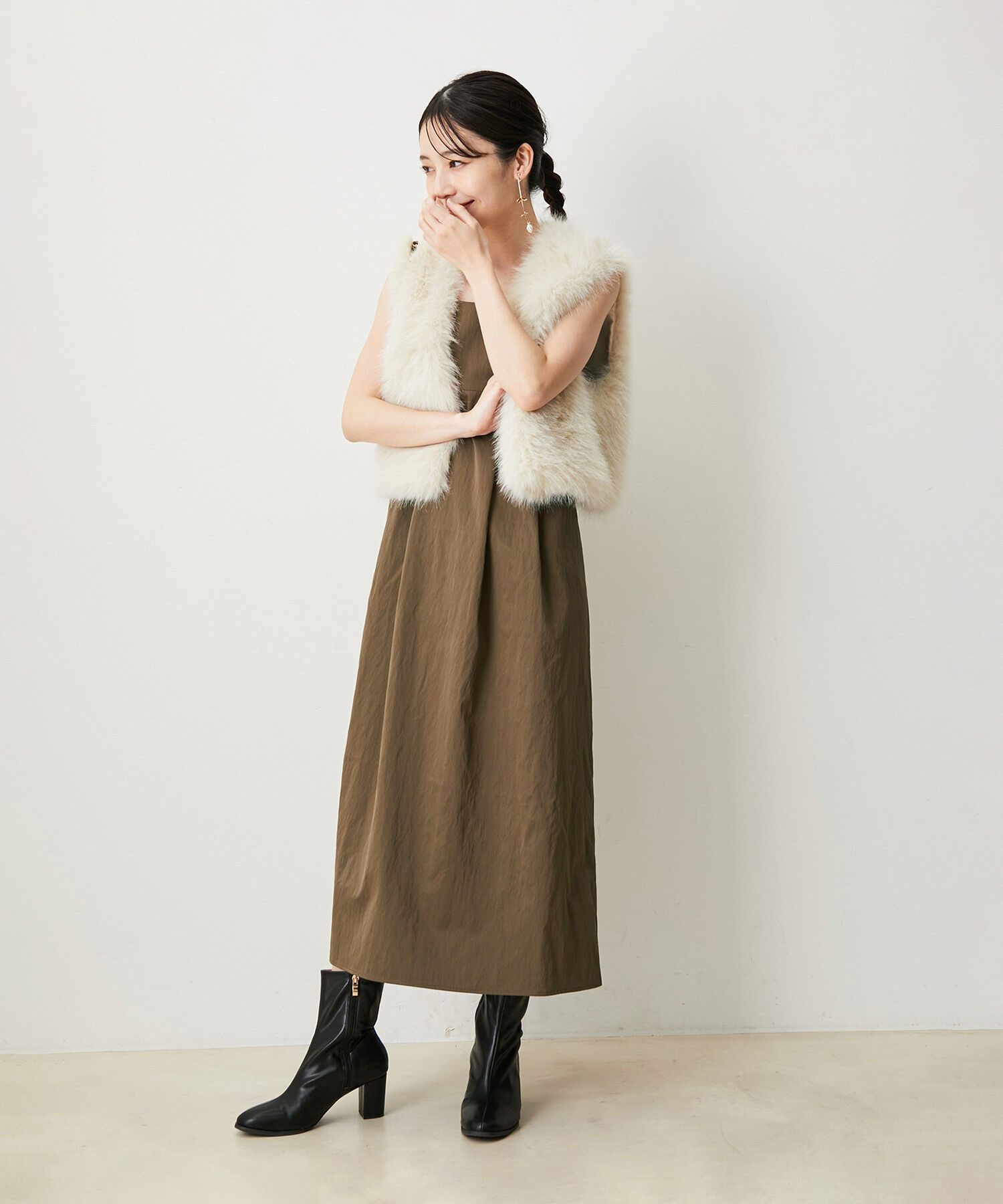 VIS「【洗える】サイド開きロングキャミワンピース」|ワンピース|