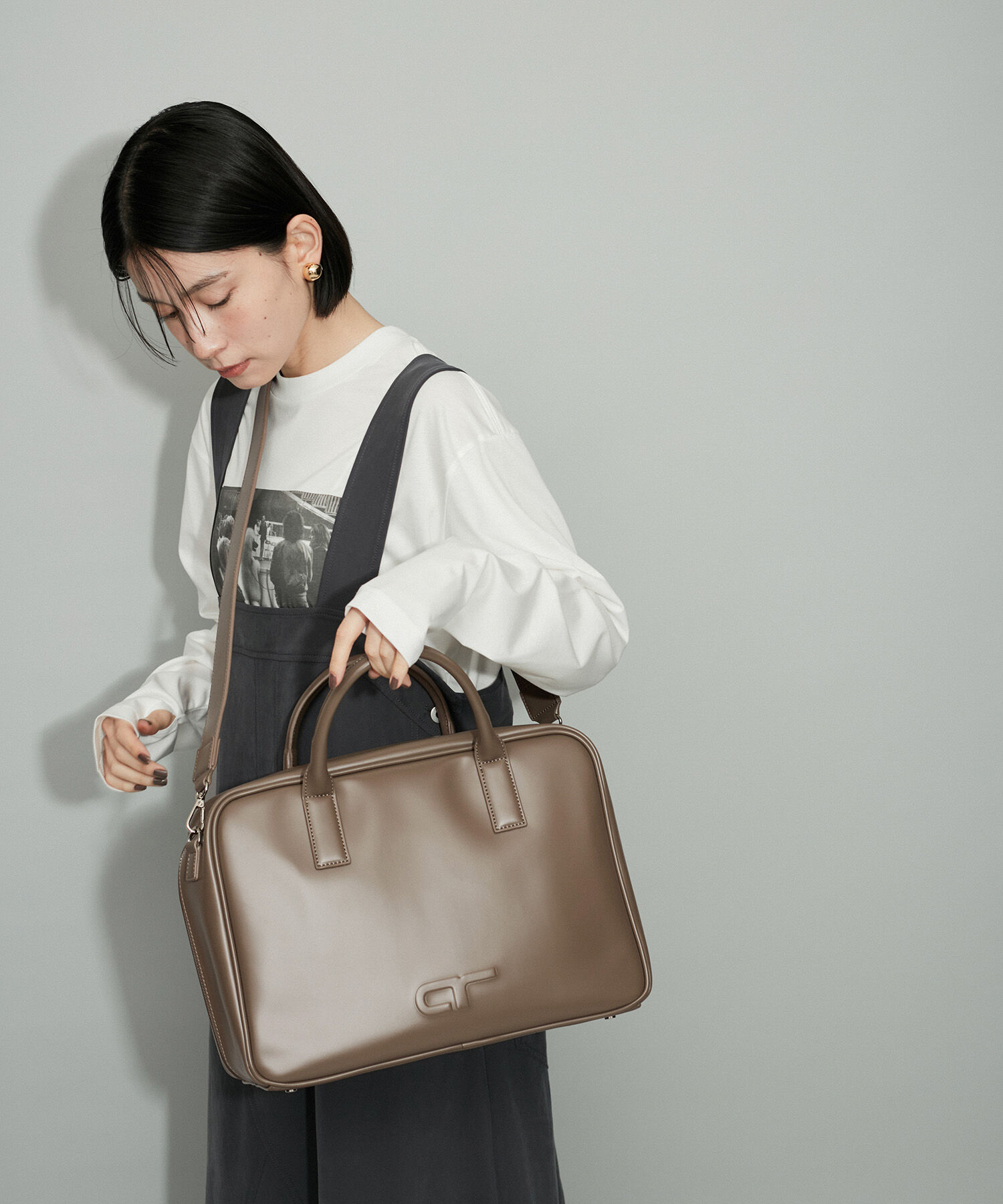 ADAM ET ROPE'「【一部WEB限定カラー・再入荷・サステナブル】ロゴボストンビッグバッグ」|ボストンバッグ|