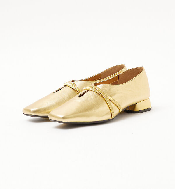 AU BANNISTER「【Youtuber紹介】ストラップソフトレザーフラットパンプス」|パンプス|