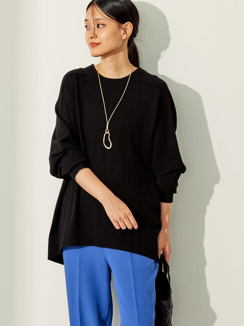  「パチパチしにくいクルーネックニットチュニック」|ニット・セーター|ブラック