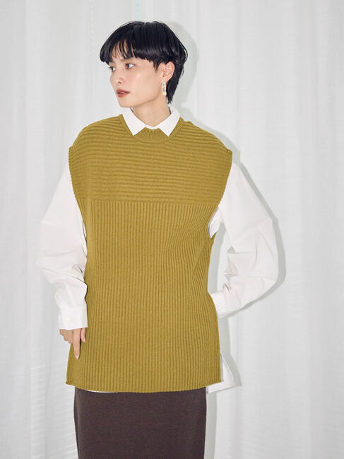  「パチパチしにくいリブ編み違いニットベスト」|ベスト・ジレ|マスタード