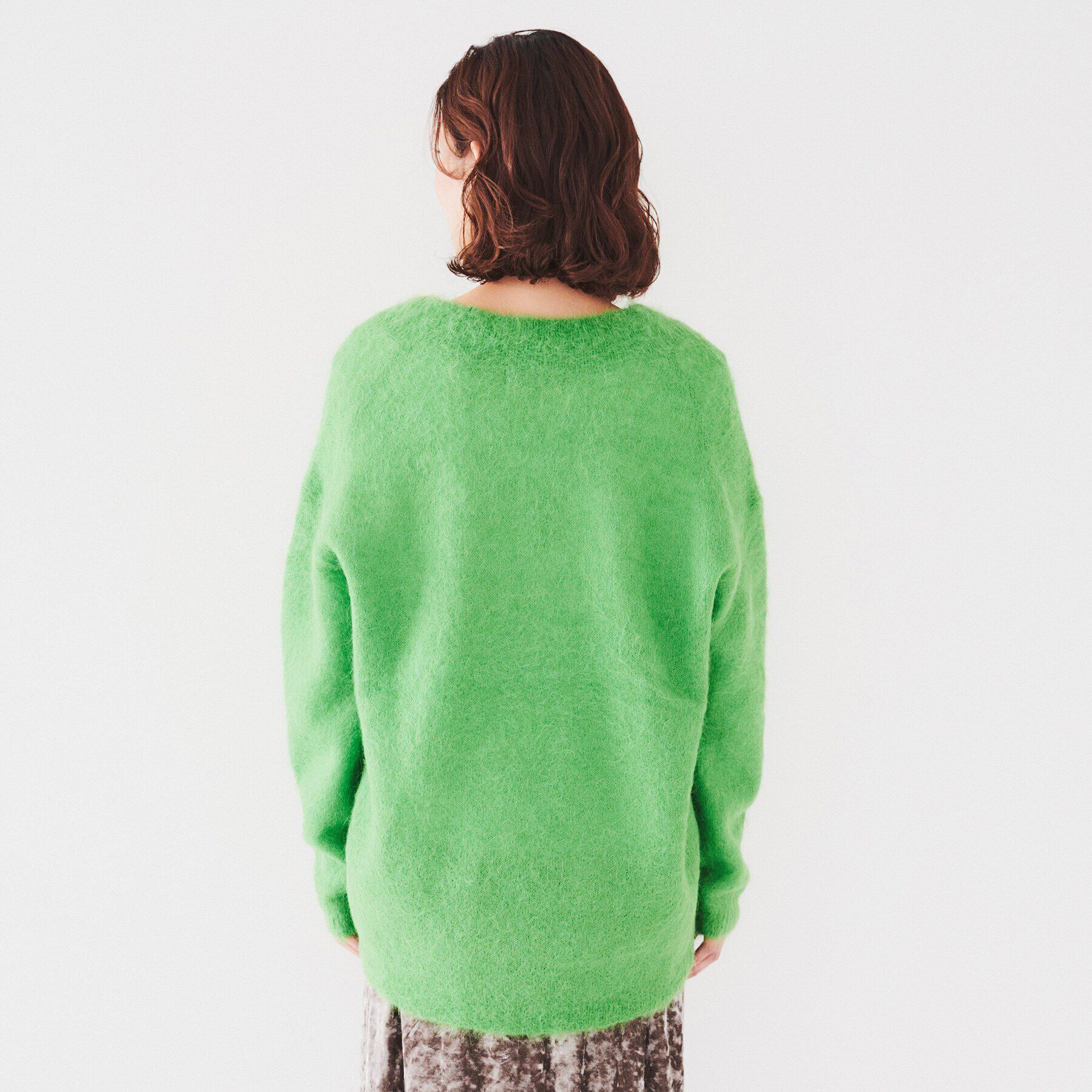 UNTITLED「【毛足感/リラクシー】スーリーアルパカ混Vネックニット」|ニット・セーター|