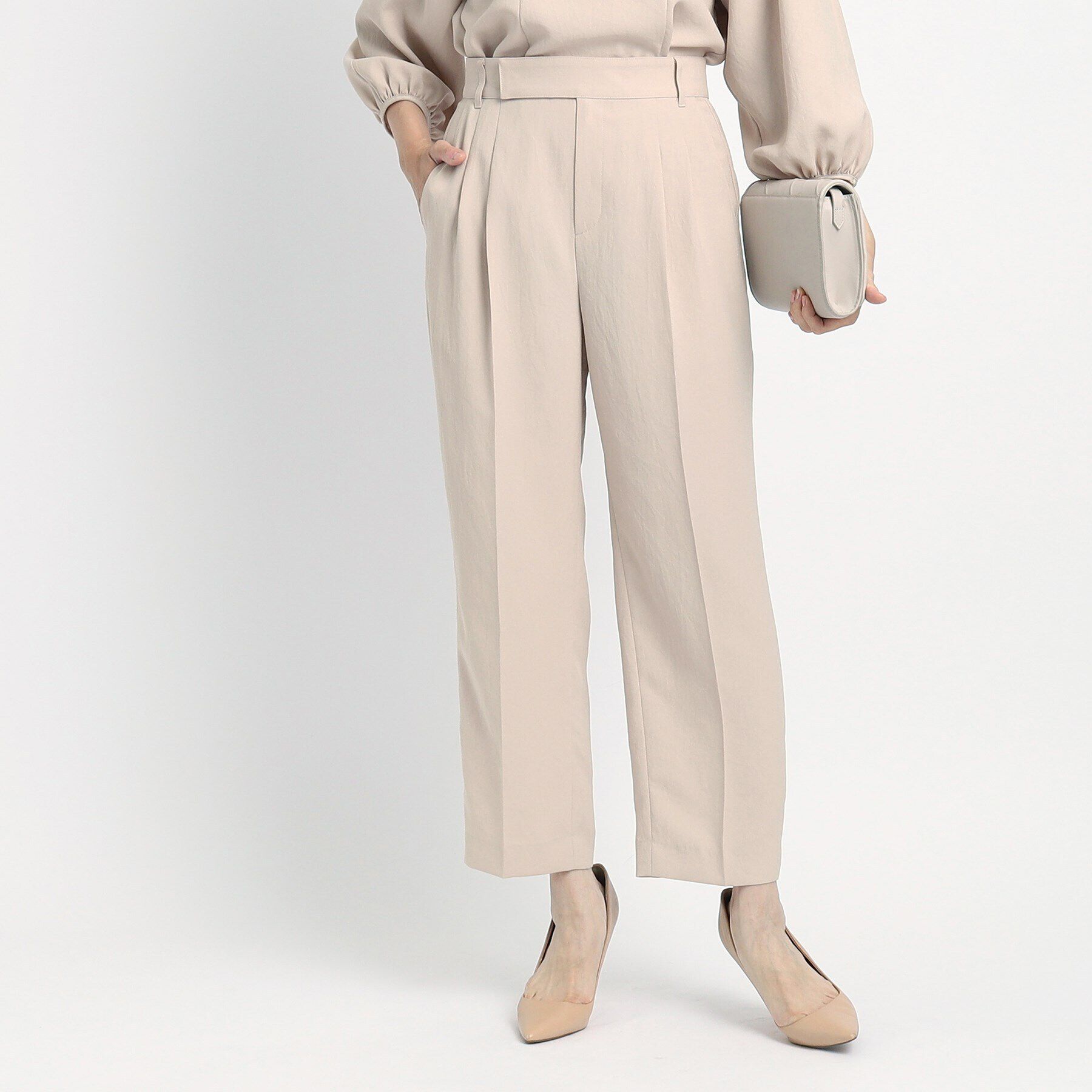 COUP DE CHANCE「【洗える／裏地無し】タック入りテーパードパンツ」|その他|グレージュ(050)