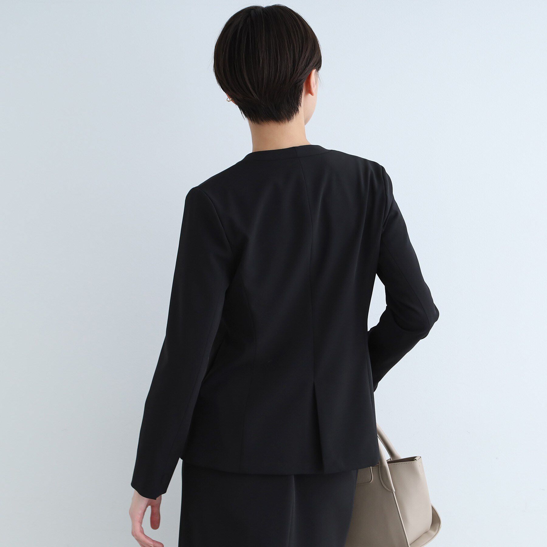 INDIVI「【定番スーツ/洗える/UVケア】ストレッチノーカラージャケット」|スーツ|