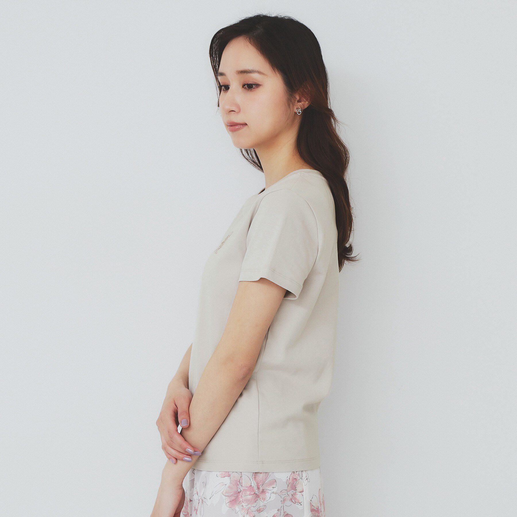 index「エンブレム刺繍Tシャツ【UV/接触冷感/洗濯機洗い可】」|Tシャツ・カットソー|