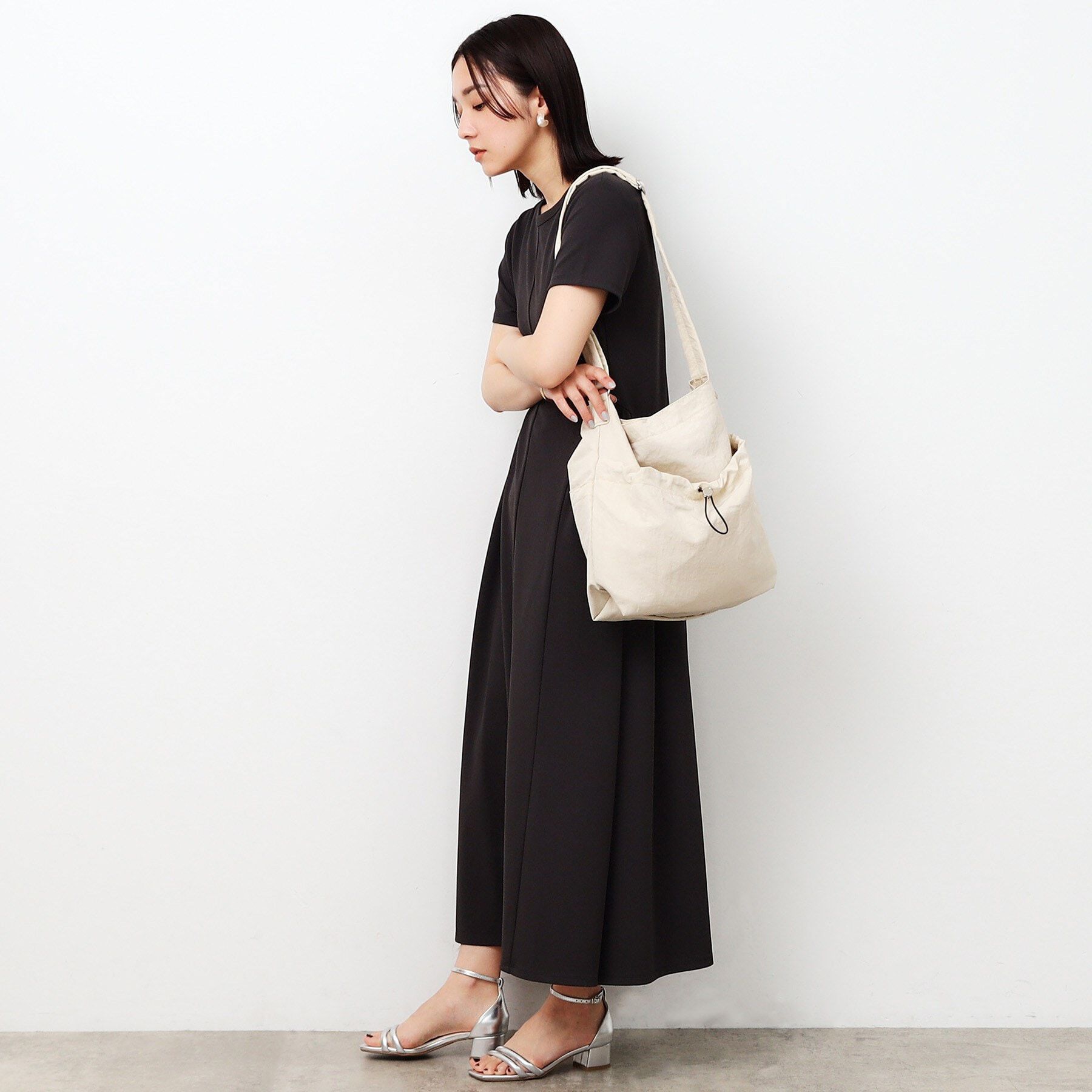 OPAQUE.CLIP「【軽量／A4サイズ対応／2WAY】フロントドロストカジュアルショルダーバッグ」|ショルダー・メッセンジャー|