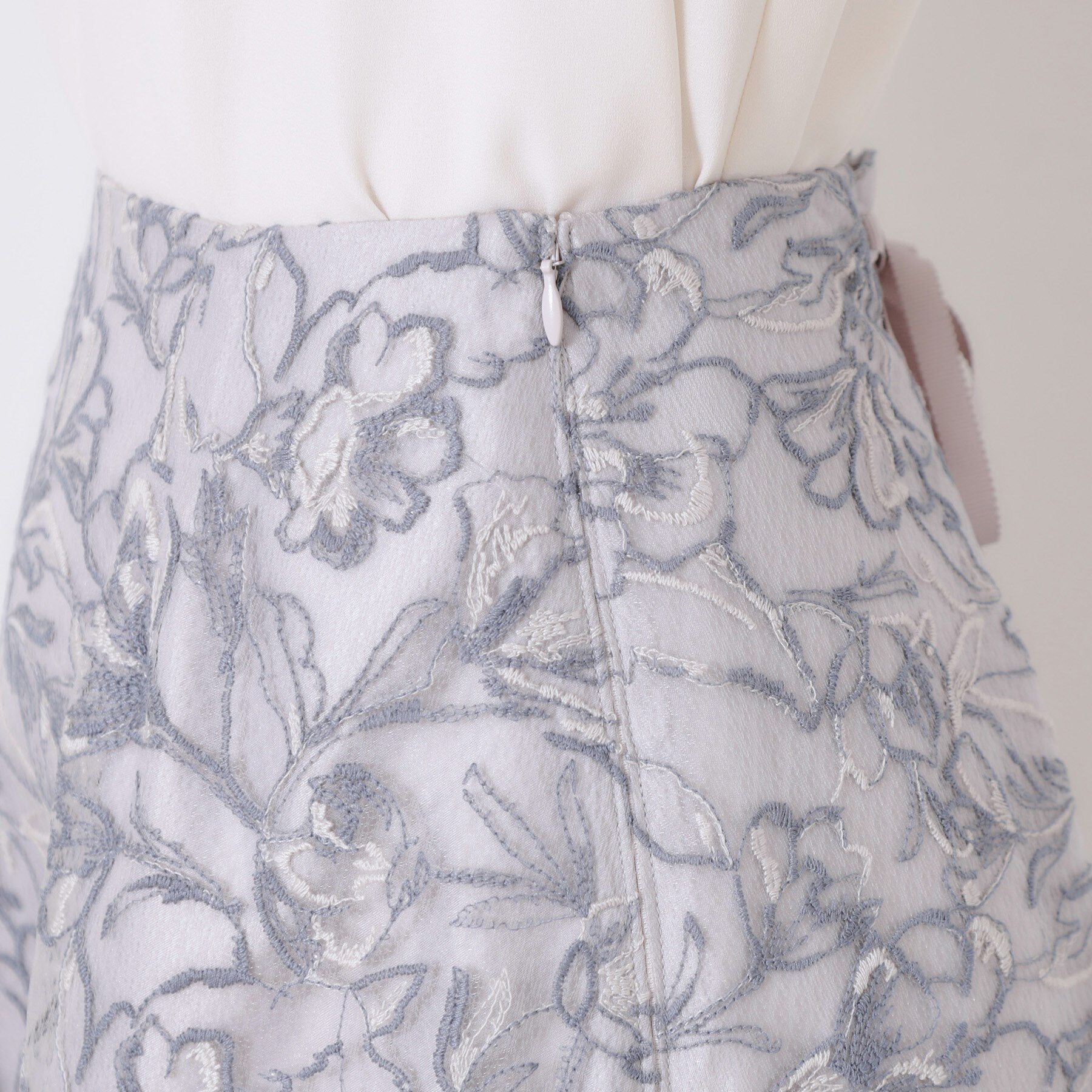 Couture broach「【華やか・通勤・華奢見え】バックレースアップエンブロスカート」|スカート|