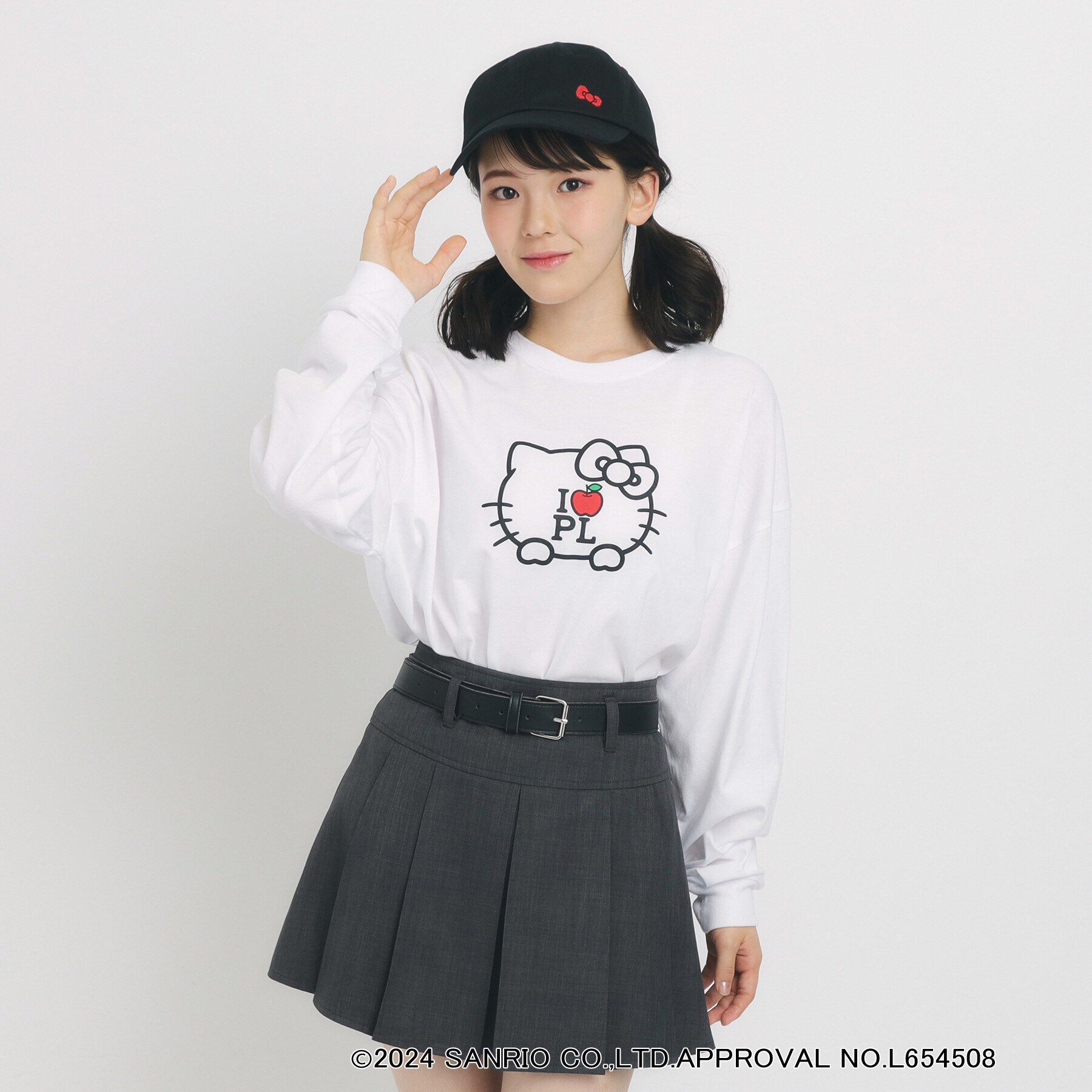 PINK-latte「【サンリオキャラクターズコラボ】バックプリントロンT」|Tシャツ・カットソー|オフホワイト(003