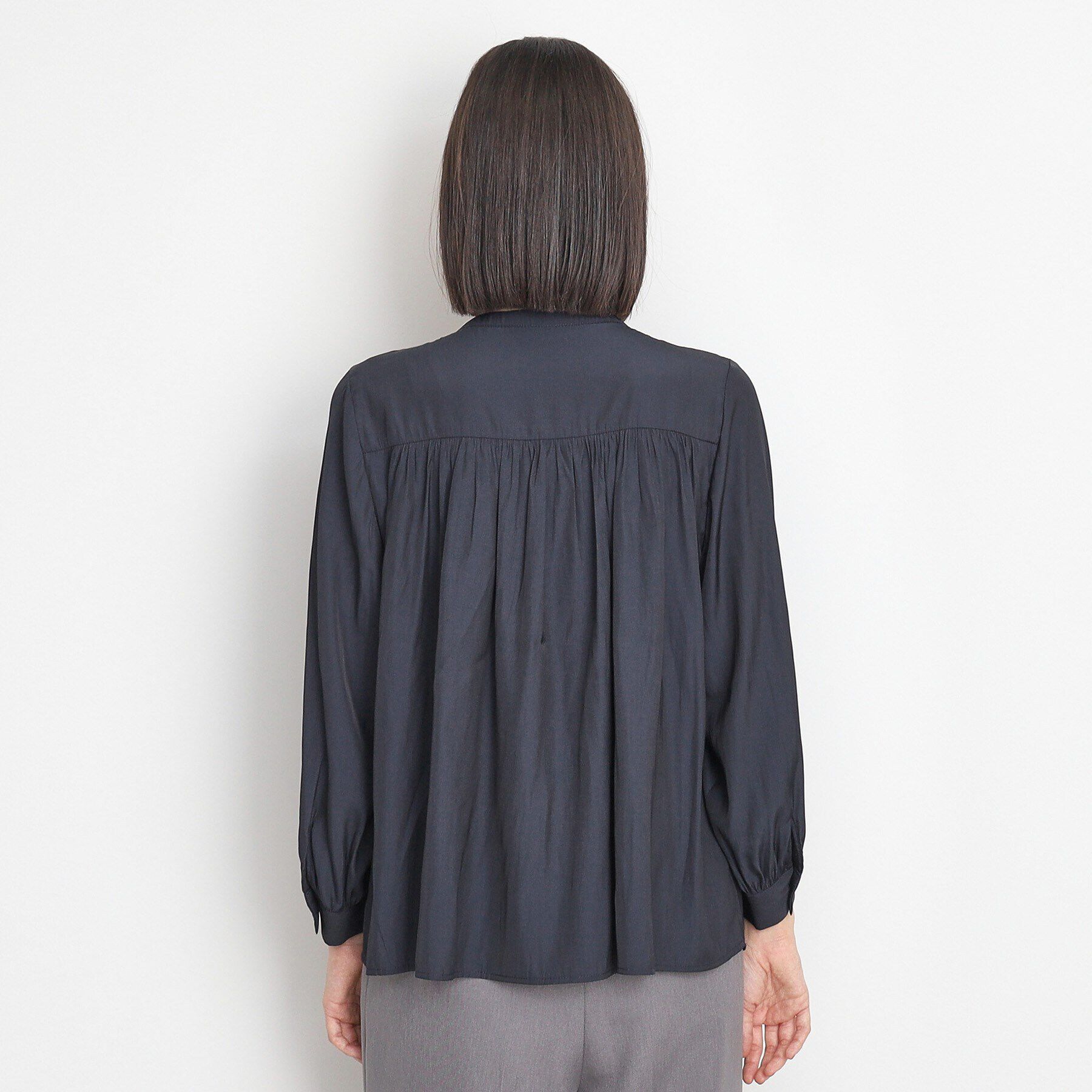 THE SHOP TK「【ヒルナンデス！で紹介】ヒヨクギャザーブラウス /通勤/セレモニー/洗濯機OK」|シャツ・ブラウス|