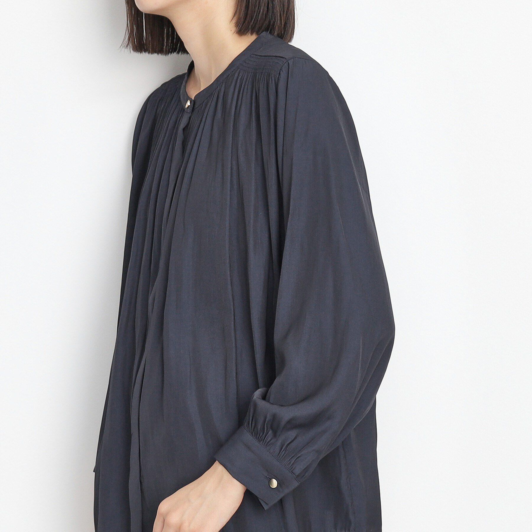 THE SHOP TK「【ヒルナンデス！で紹介】ヒヨクギャザーブラウス /通勤/セレモニー/洗濯機OK」|シャツ・ブラウス|