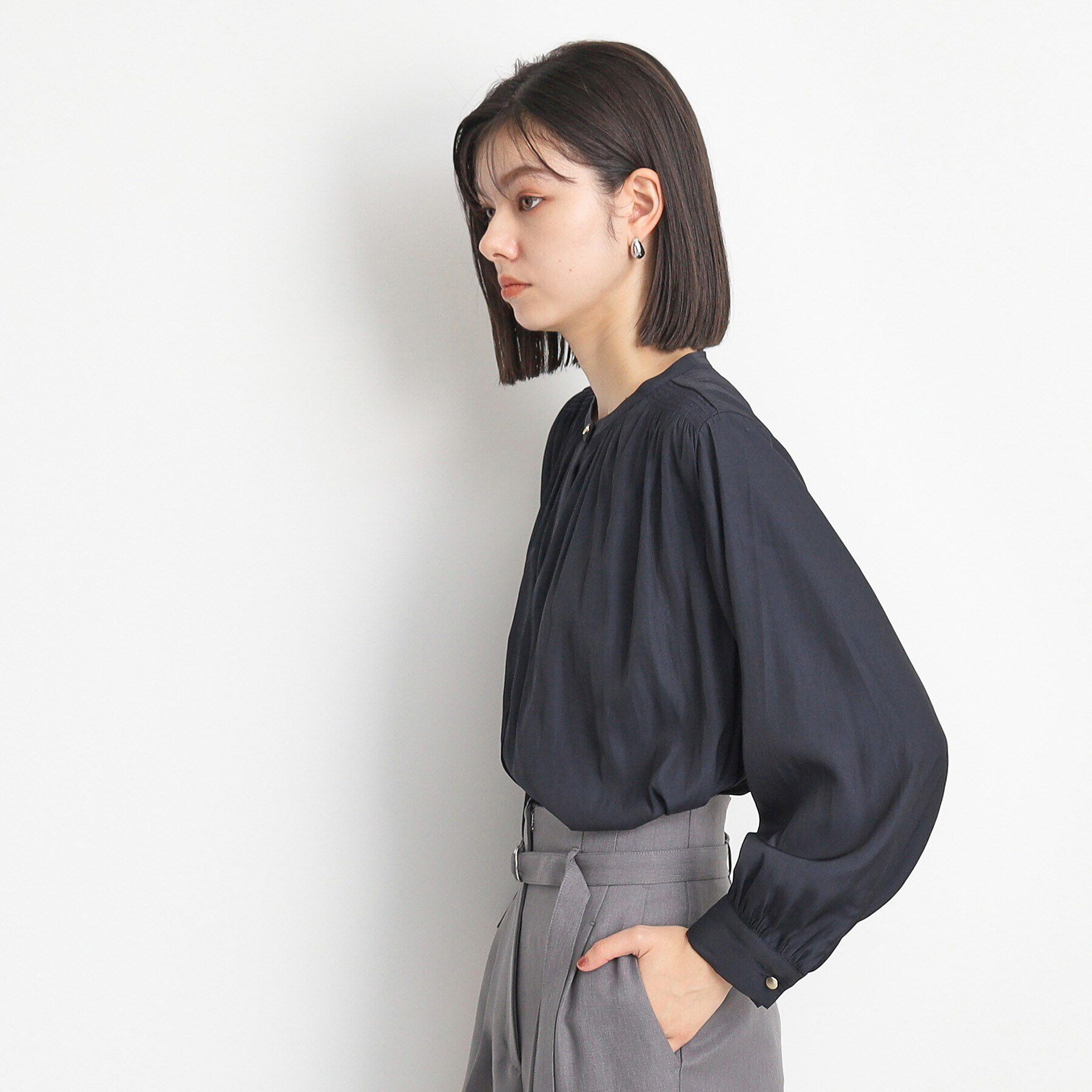 THE SHOP TK「【ヒルナンデス！で紹介】ヒヨクギャザーブラウス /通勤/セレモニー/洗濯機OK」|シャツ・ブラウス|