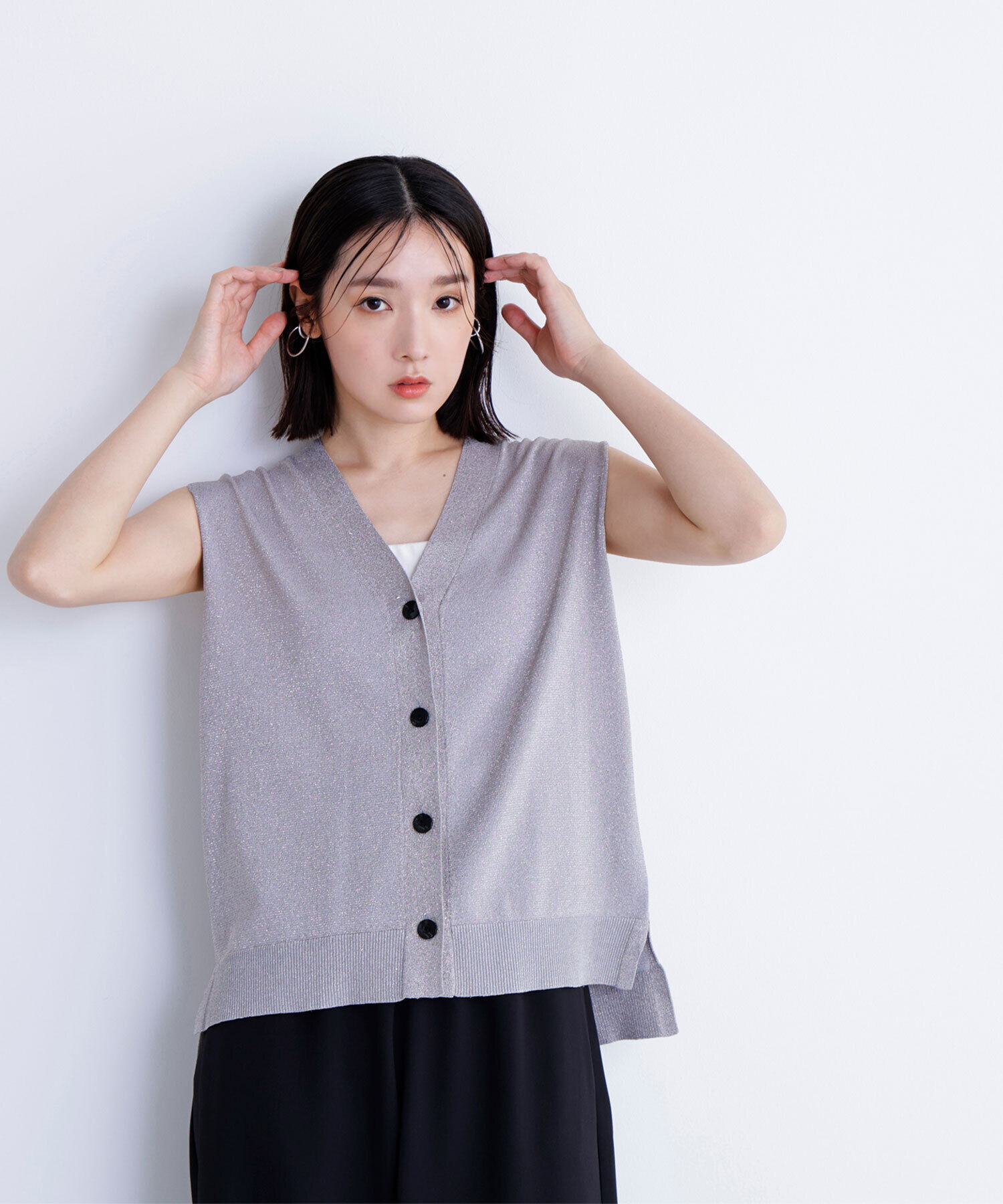  「スパークVネックニットベスト」|ニット・セーター|