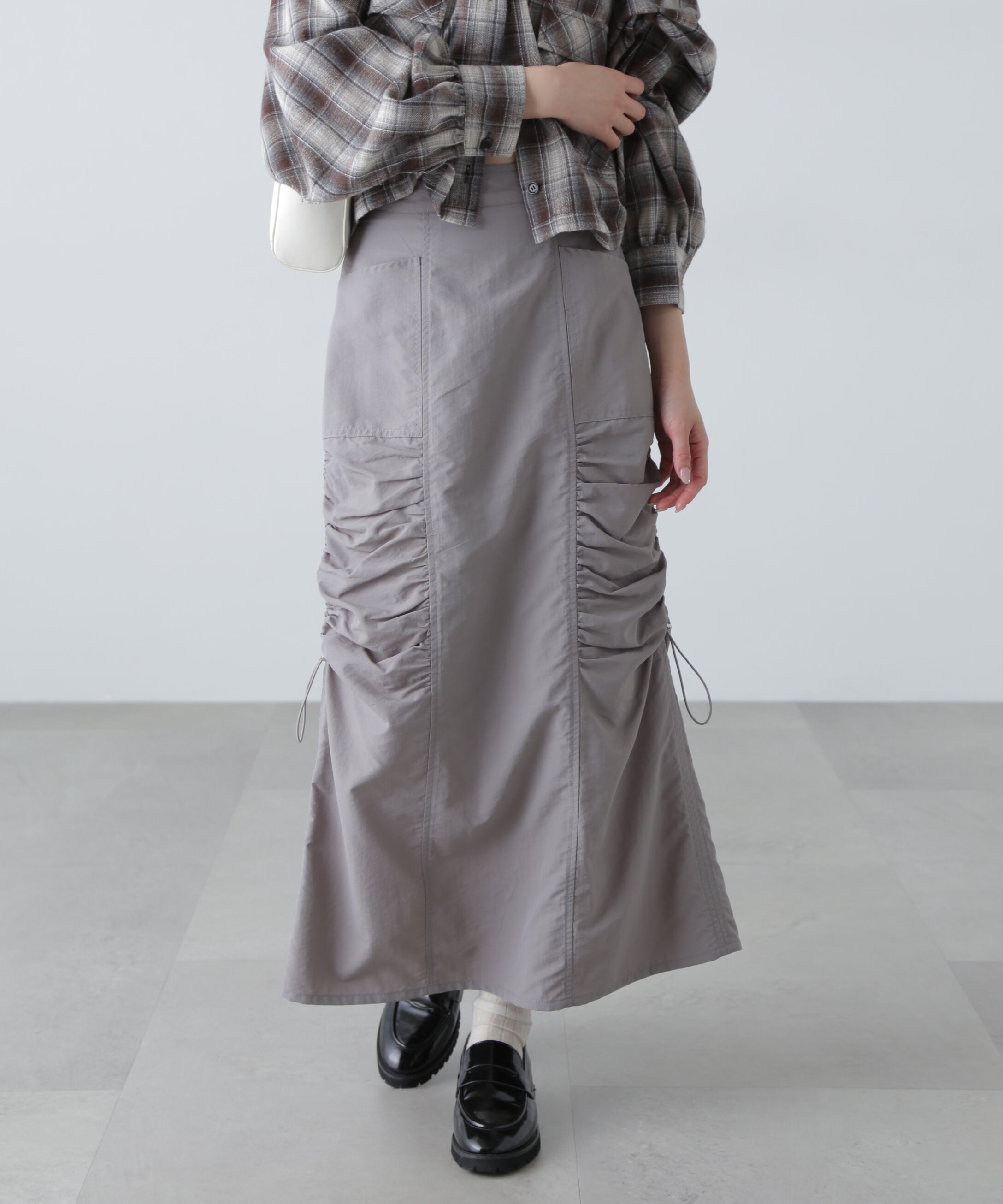  「サイドドロストナイロンスカート」|スカート|