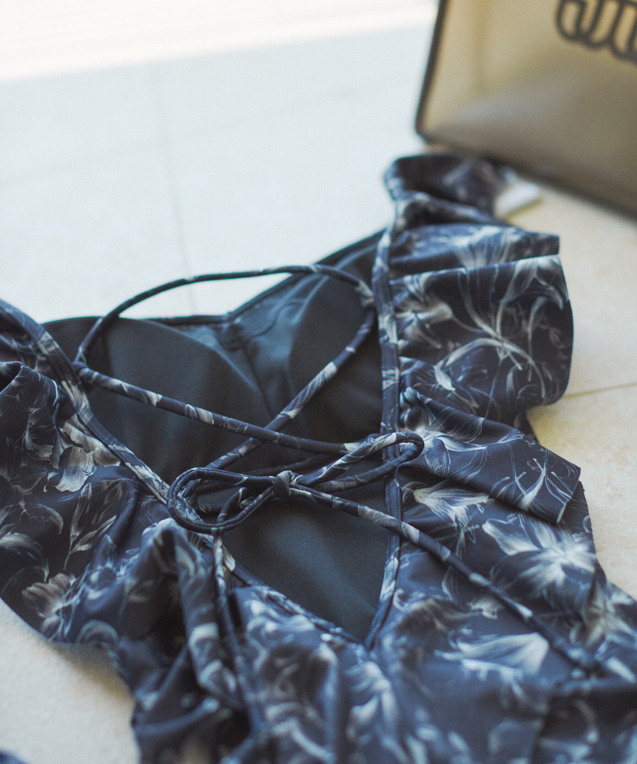  「バックレースアップフリルワンピース」|ビキニ|