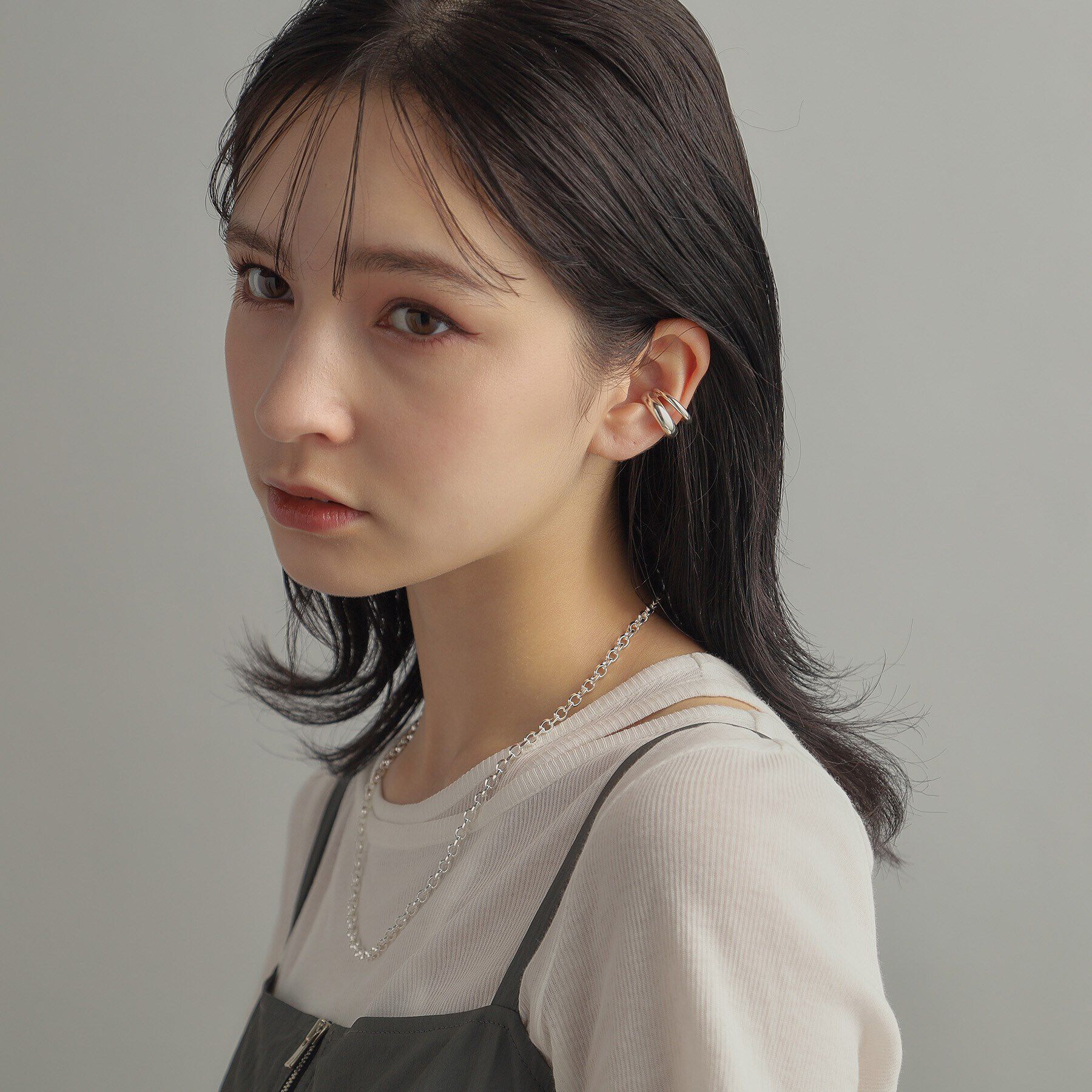 COCOSHNIK ONKITSCH「シルバー ダブルプランプ イヤーカフ」|イヤリング|