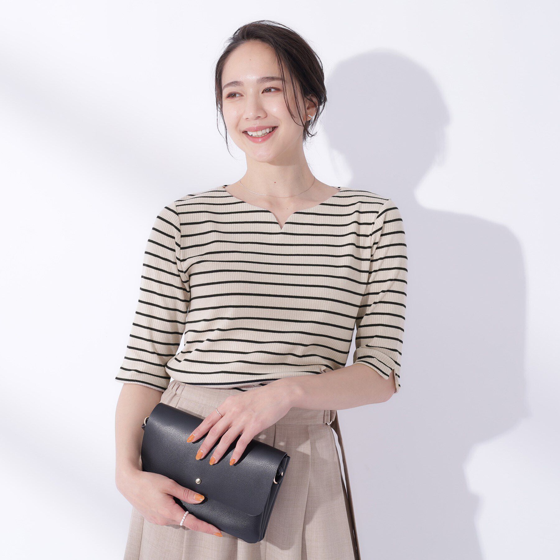 SHOO･LA･RUE「女性らしさをプラスする テレコハートネック 5分袖トップス」|Tシャツ・カットソー|