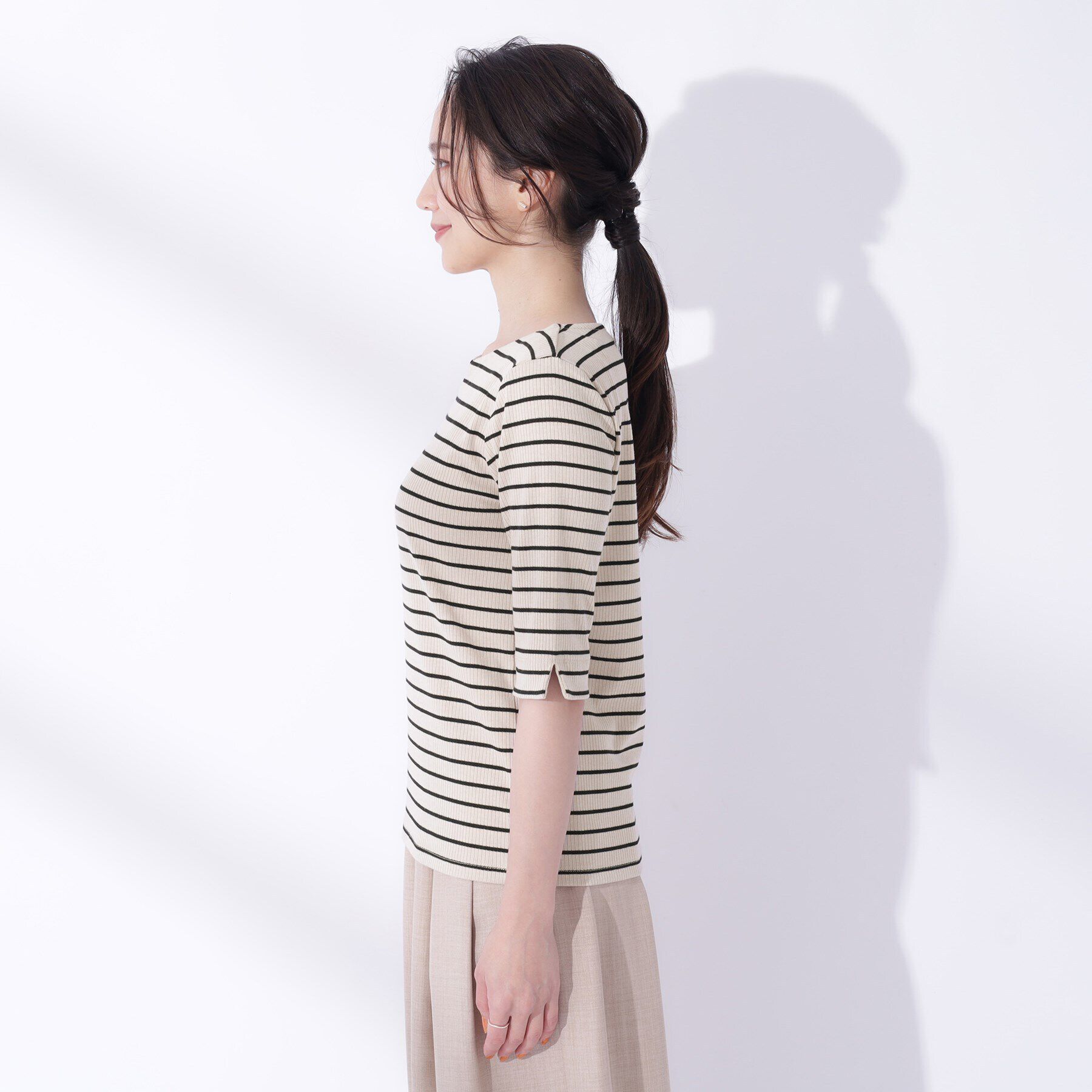 SHOO･LA･RUE「女性らしさをプラスする テレコハートネック 5分袖トップス」|Tシャツ・カットソー|