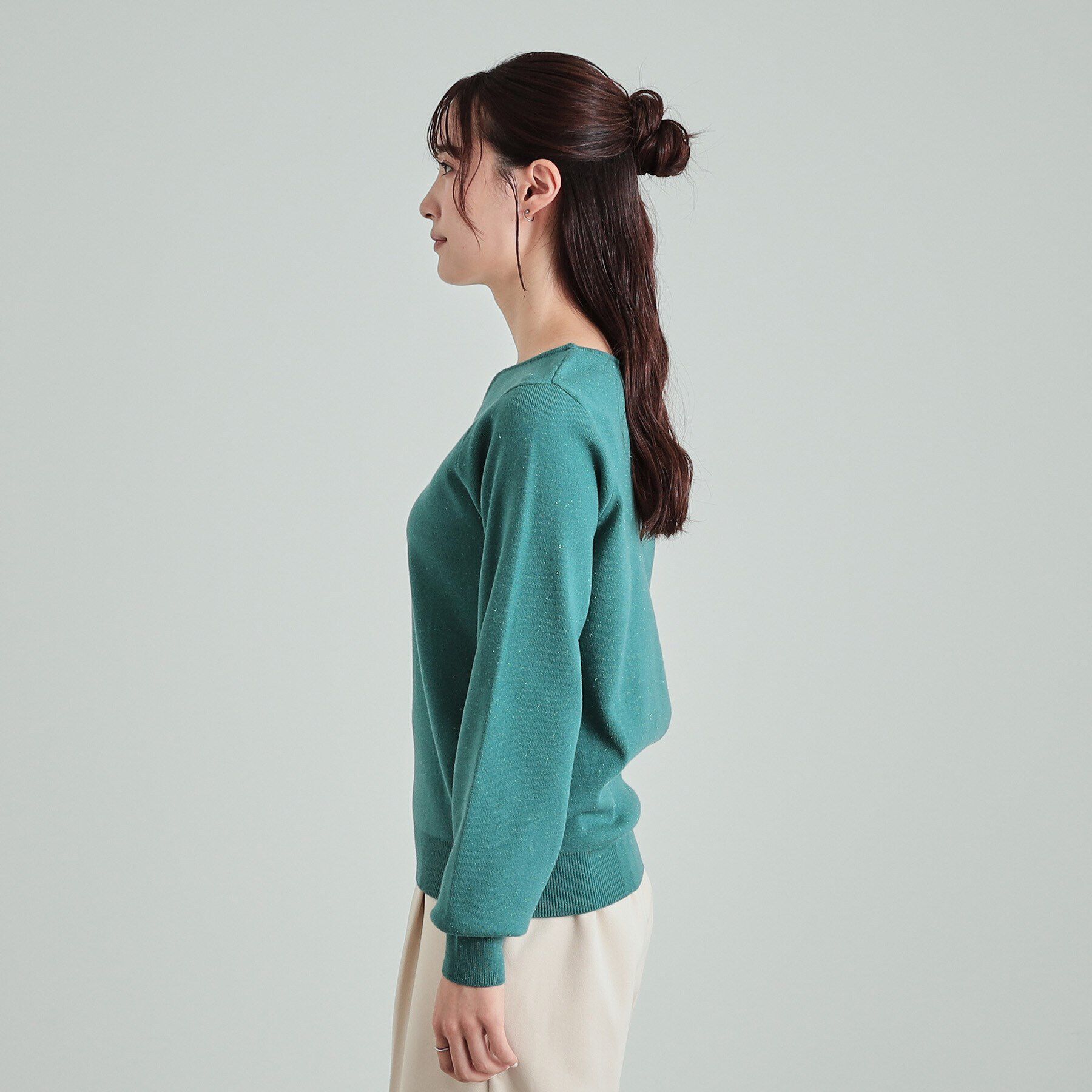 SHOO･LA･RUE「【高レビュー/S-LL/洗える】ほんのりラメ感が華やか 浅Vネックニット」|ニット・セーター|