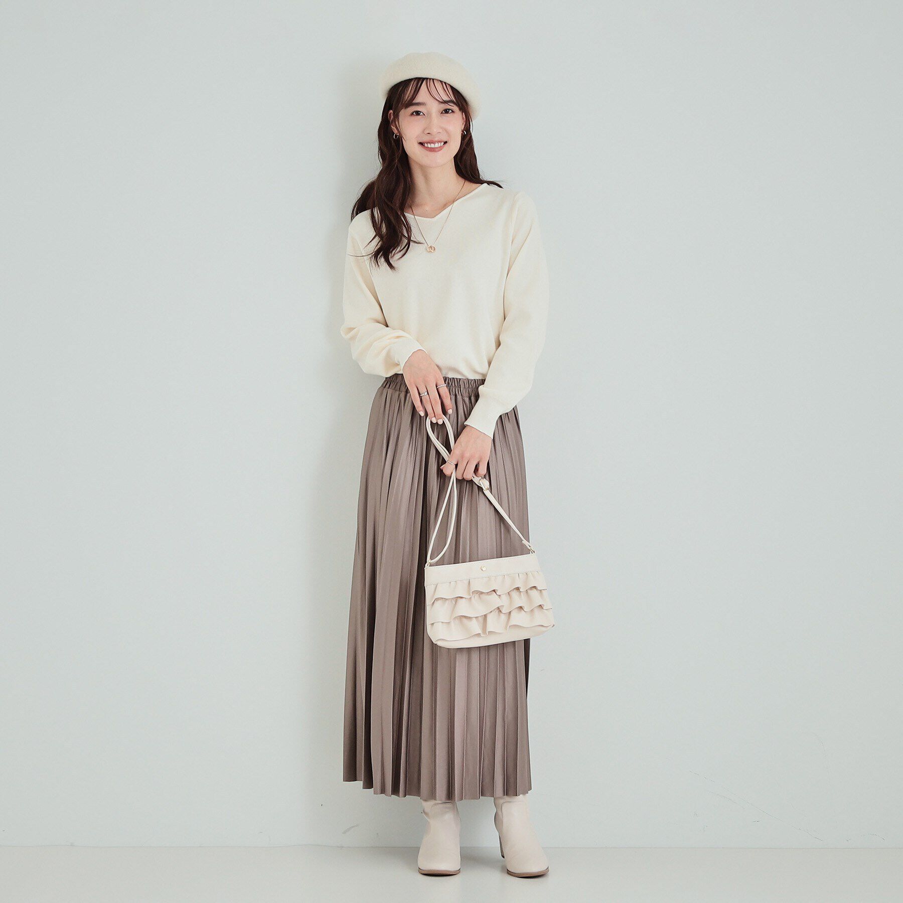 SHOO･LA･RUE「【高レビュー/S-LL/洗える】ほんのりラメ感が華やか 浅Vネックニット」|ニット・セーター|