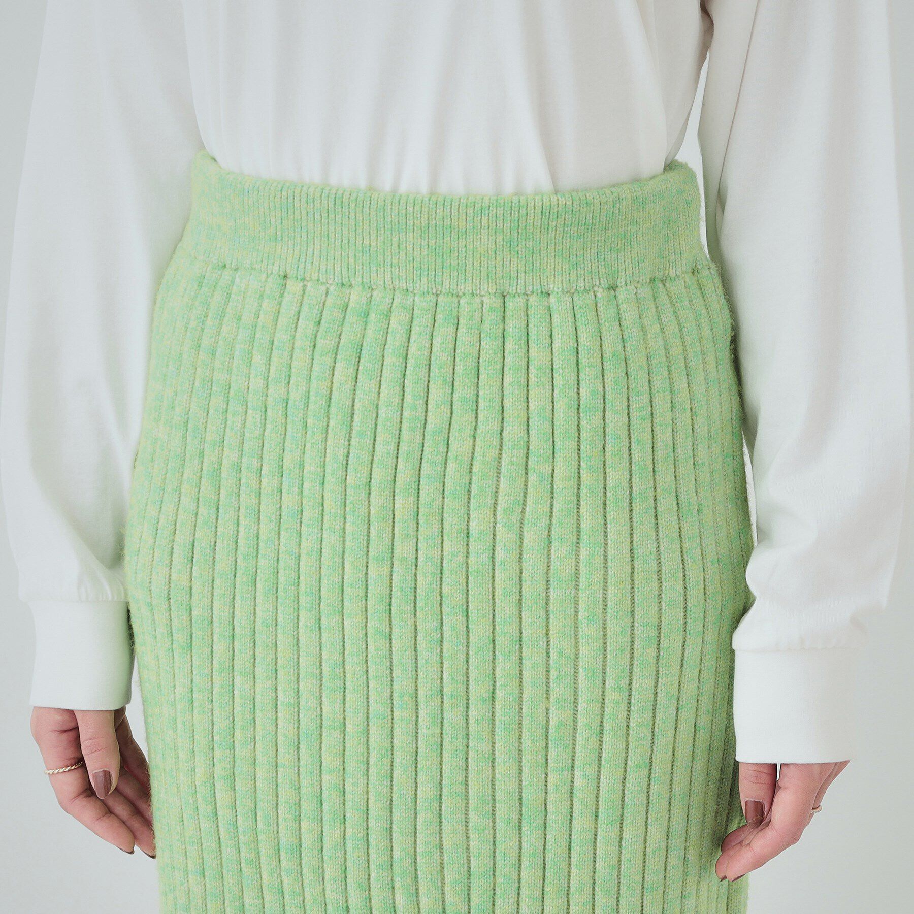SHOO･LA･RUE「【セットアップ可】リブ編みの縦ラインですっきり見え ニットナロースカート」|スカート|