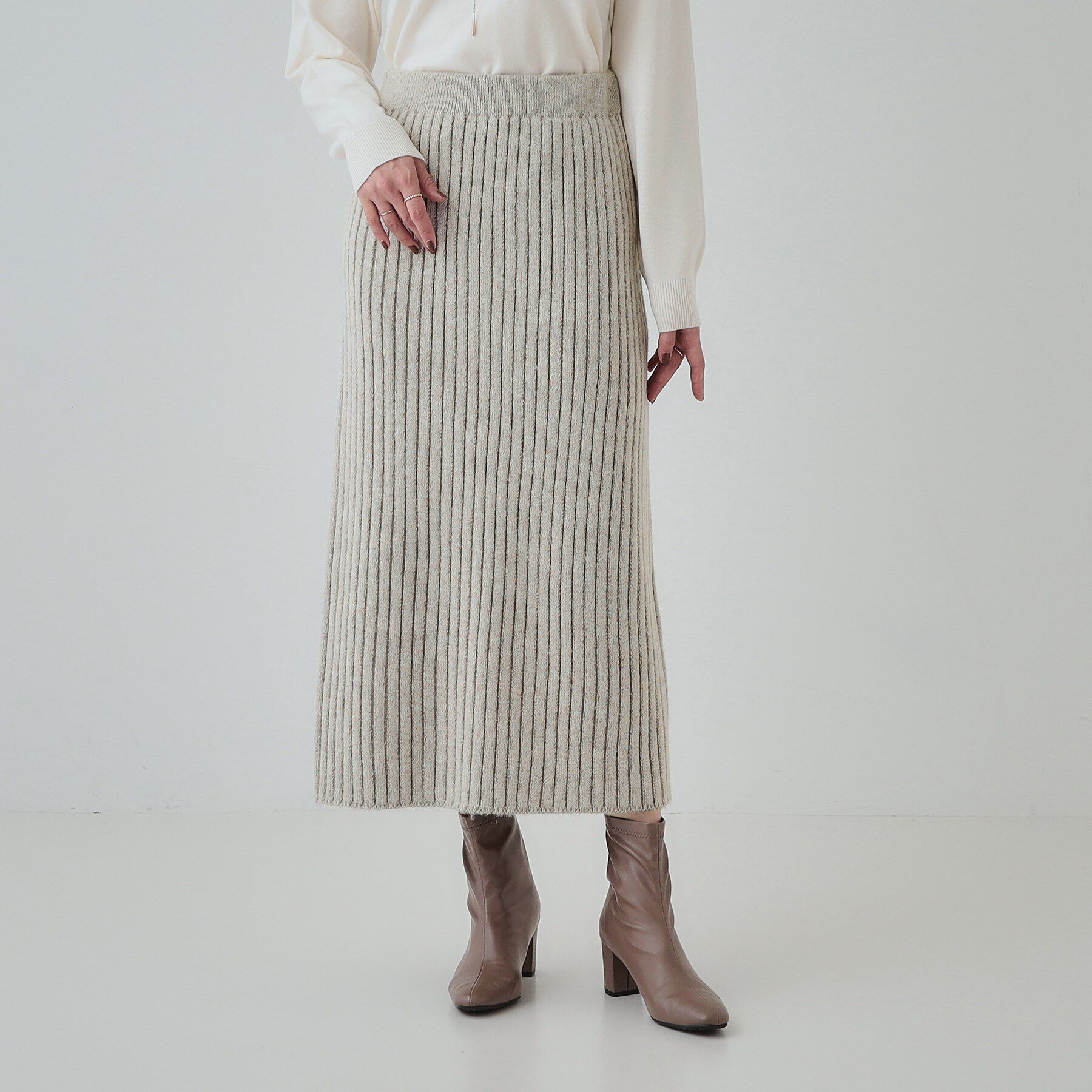 SHOO･LA･RUE「【セットアップ可】リブ編みの縦ラインですっきり見え ニットナロースカート」|スカート|