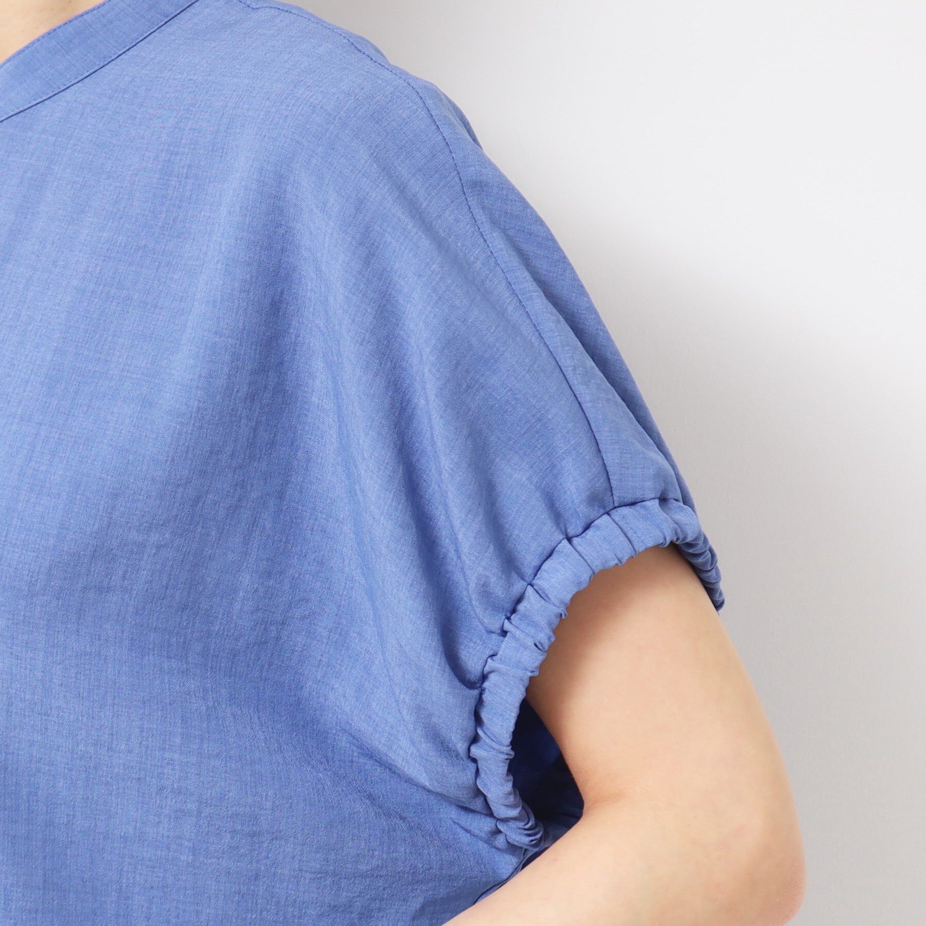 Dessin「【洗える】バンドカラー袖ギャザーブラウス」|シャツ・ブラウス|